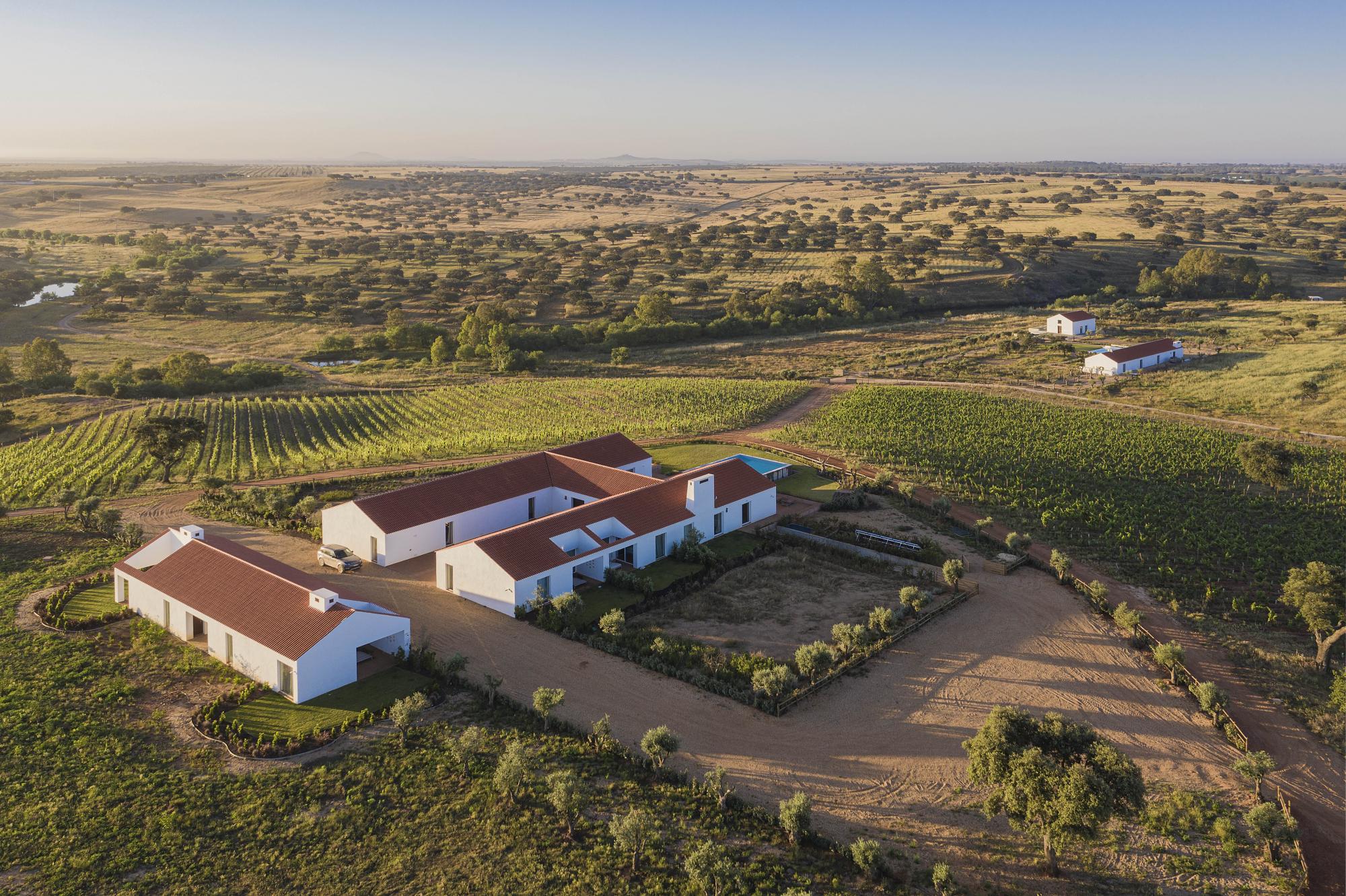 herdade da malhadinha nova ligging