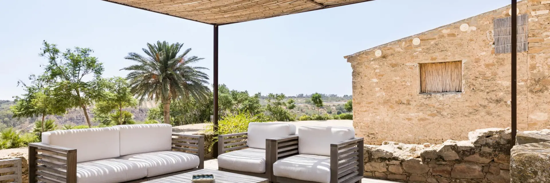 feudi del pisciotto wine relais lounge