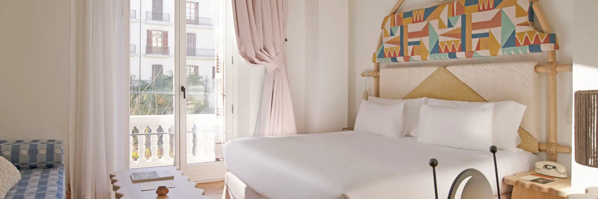 11 montesol experimental ibiza roze kamer