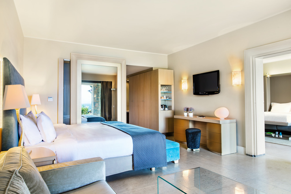 21 daios cove premium suite