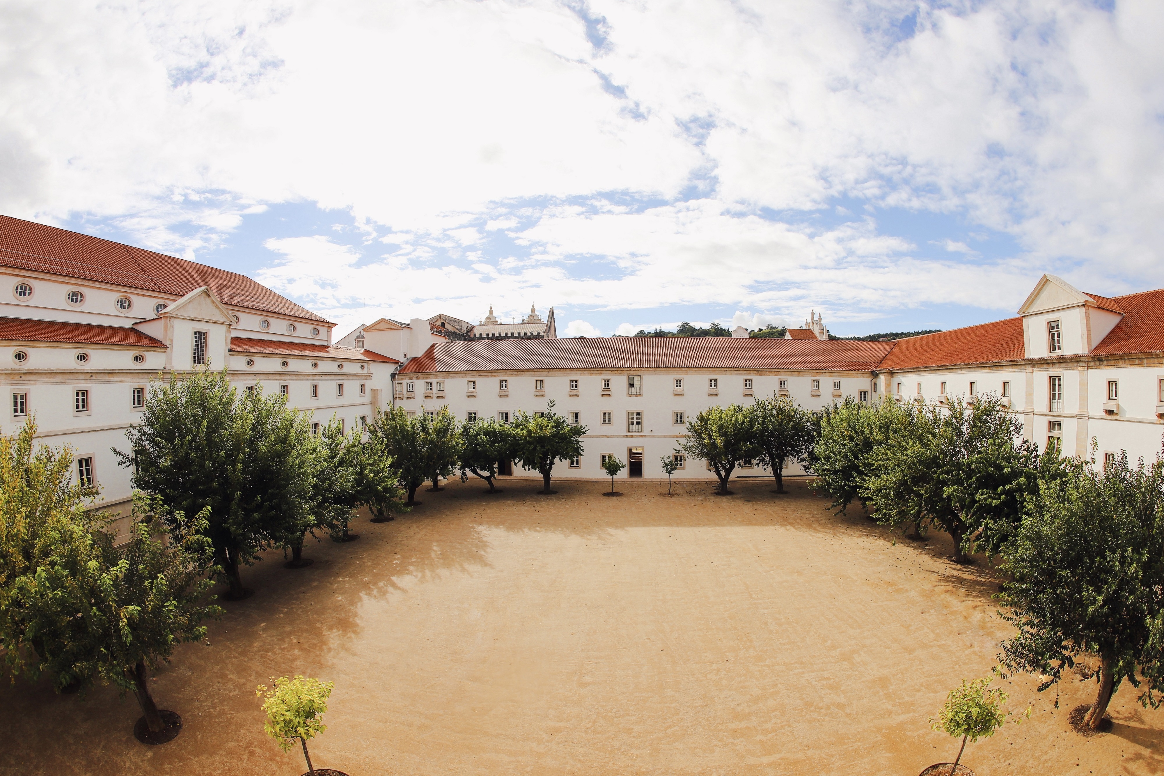 1 montebelo mosteiro alcobaca historic hotel claustro do rachadouro 1