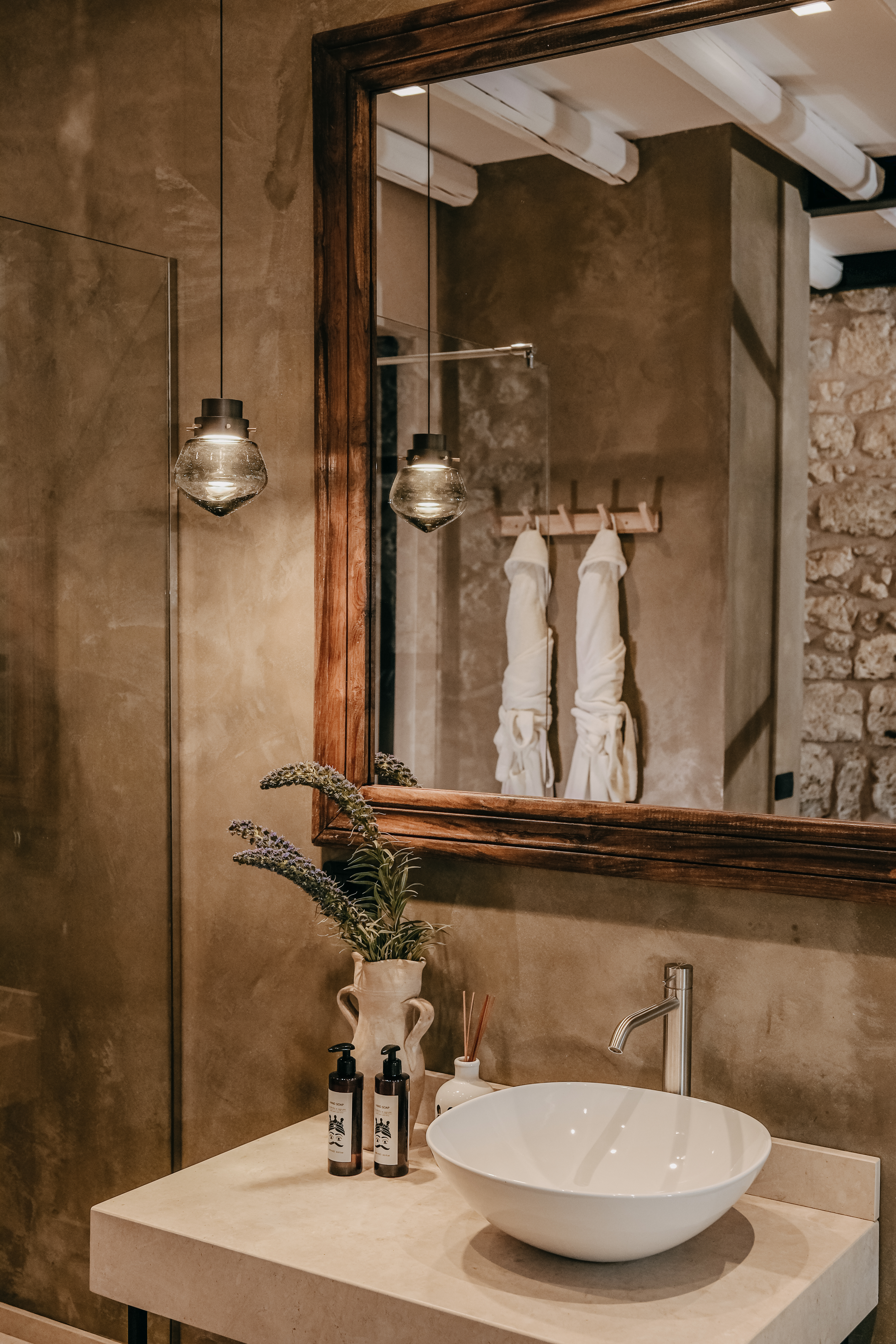 27 superior suite badkamer
