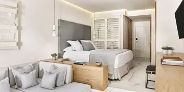 deluxe room iv