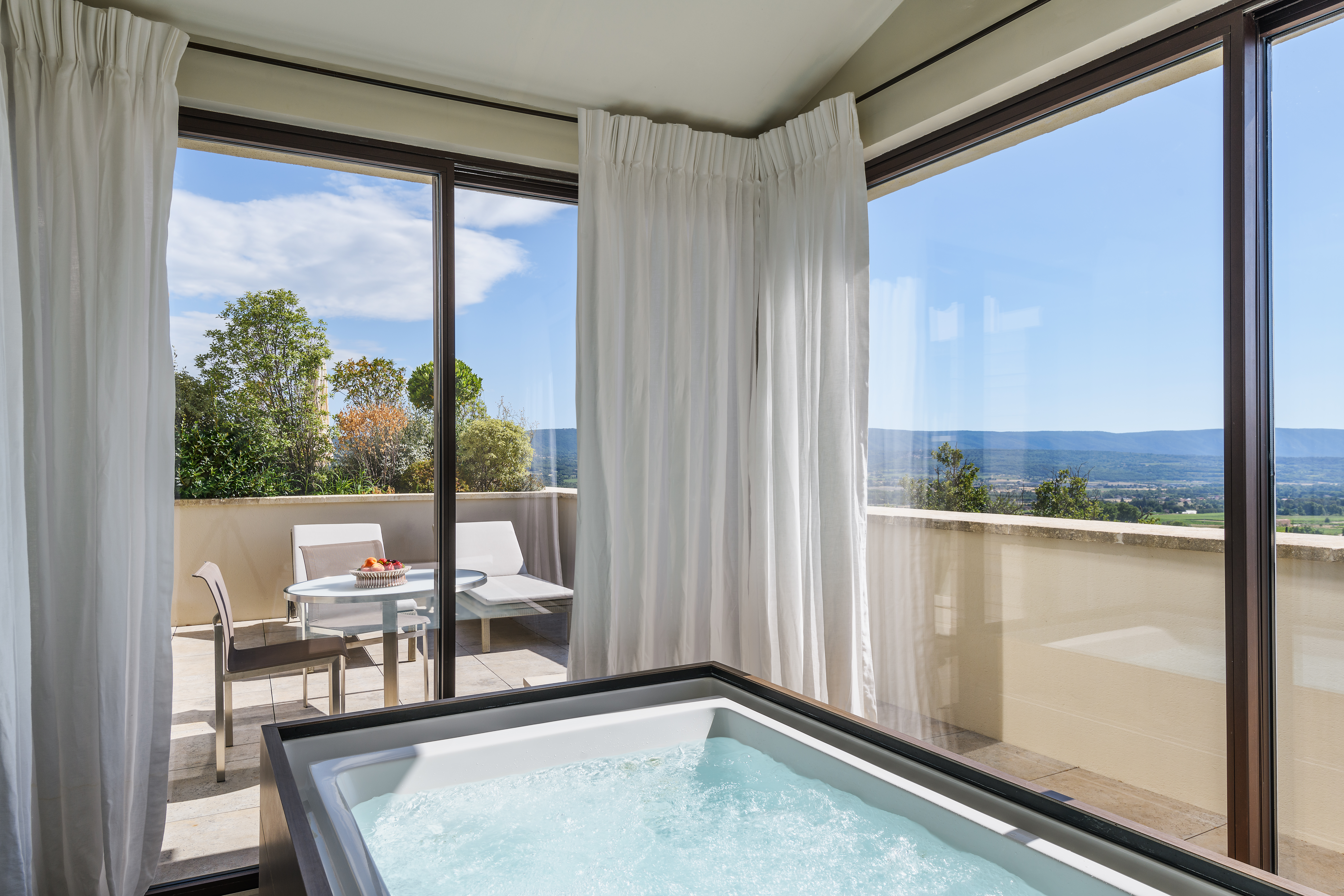 deluxe suite coquillade high