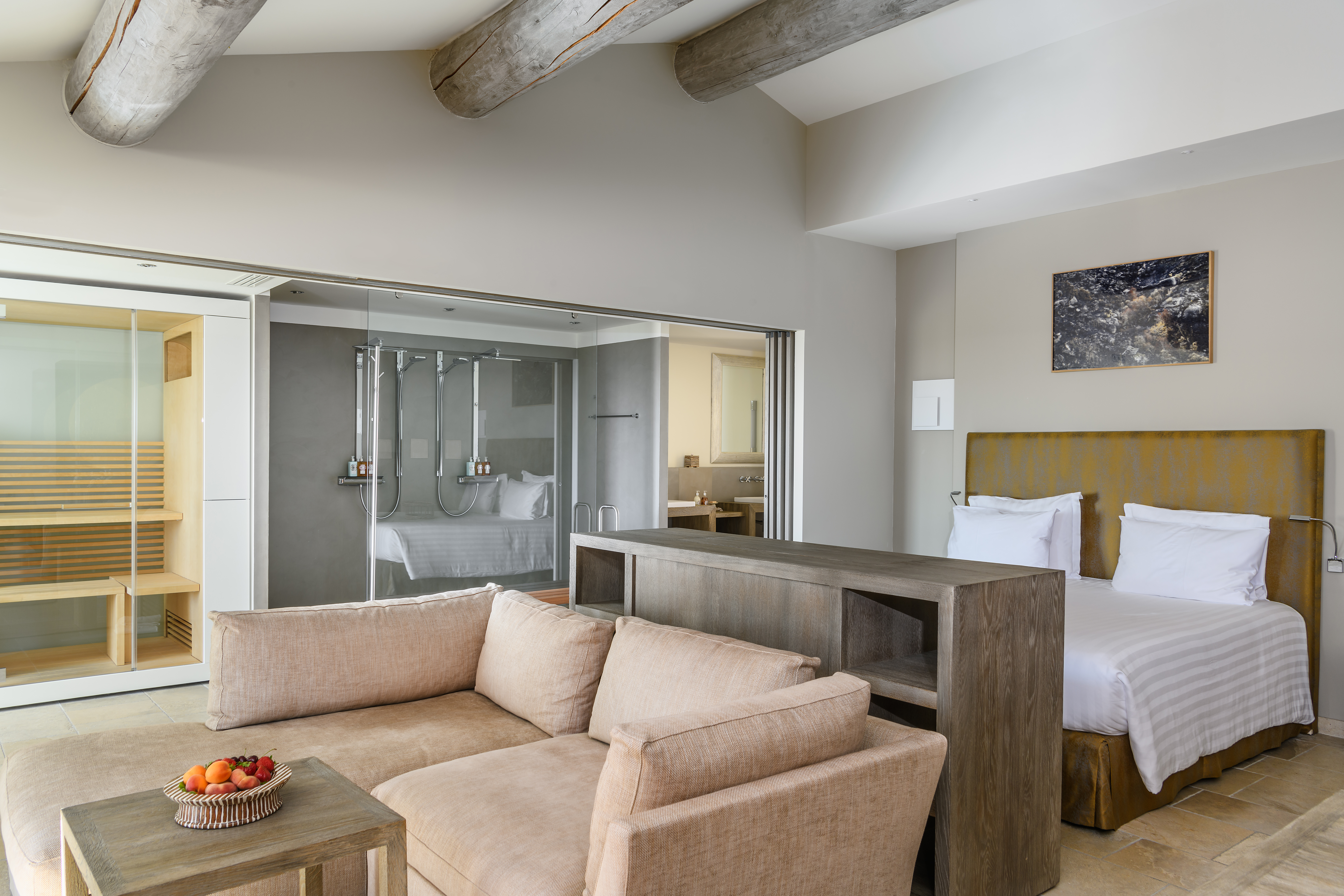 deluxe suite high