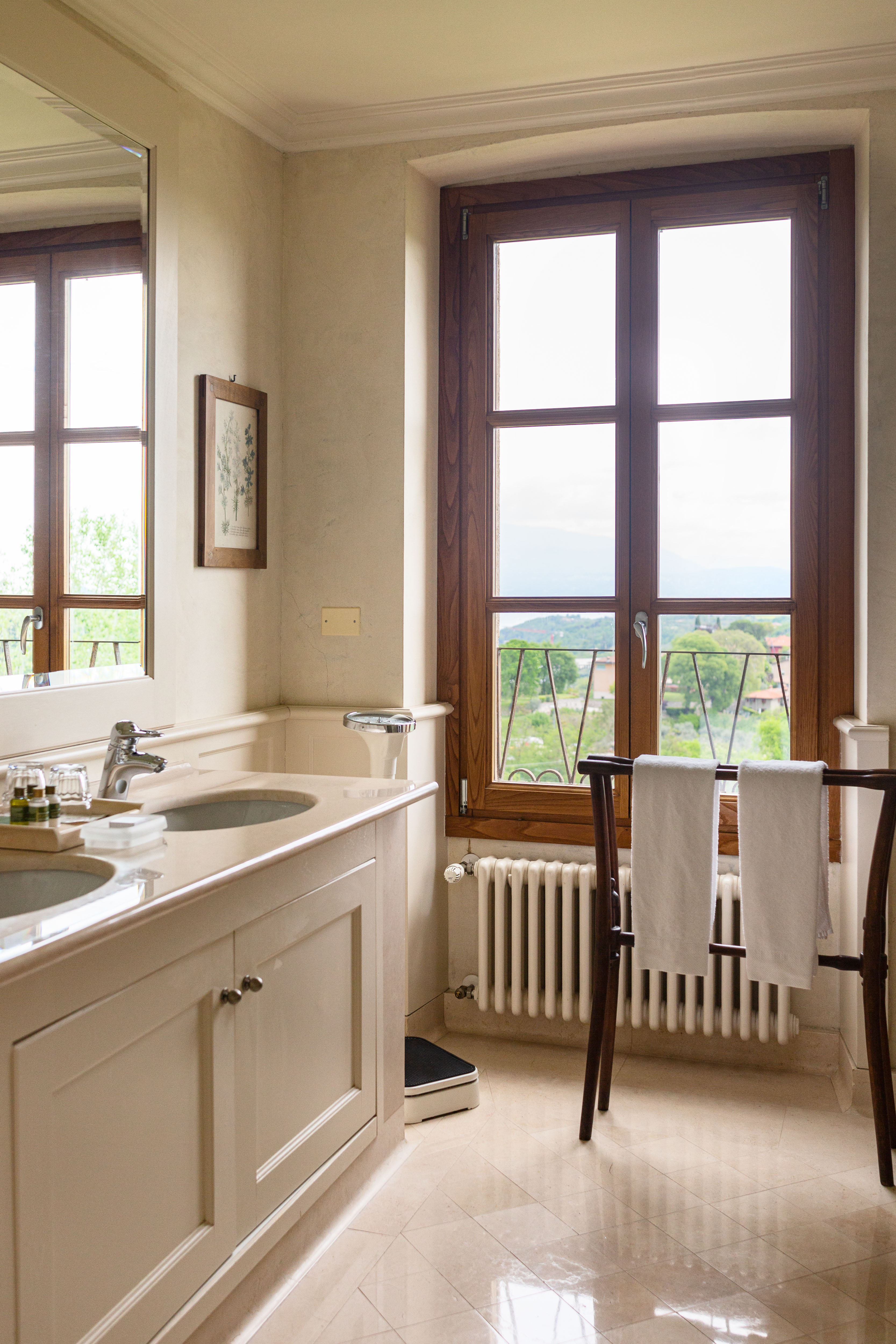 13 villa arcadio bathroom