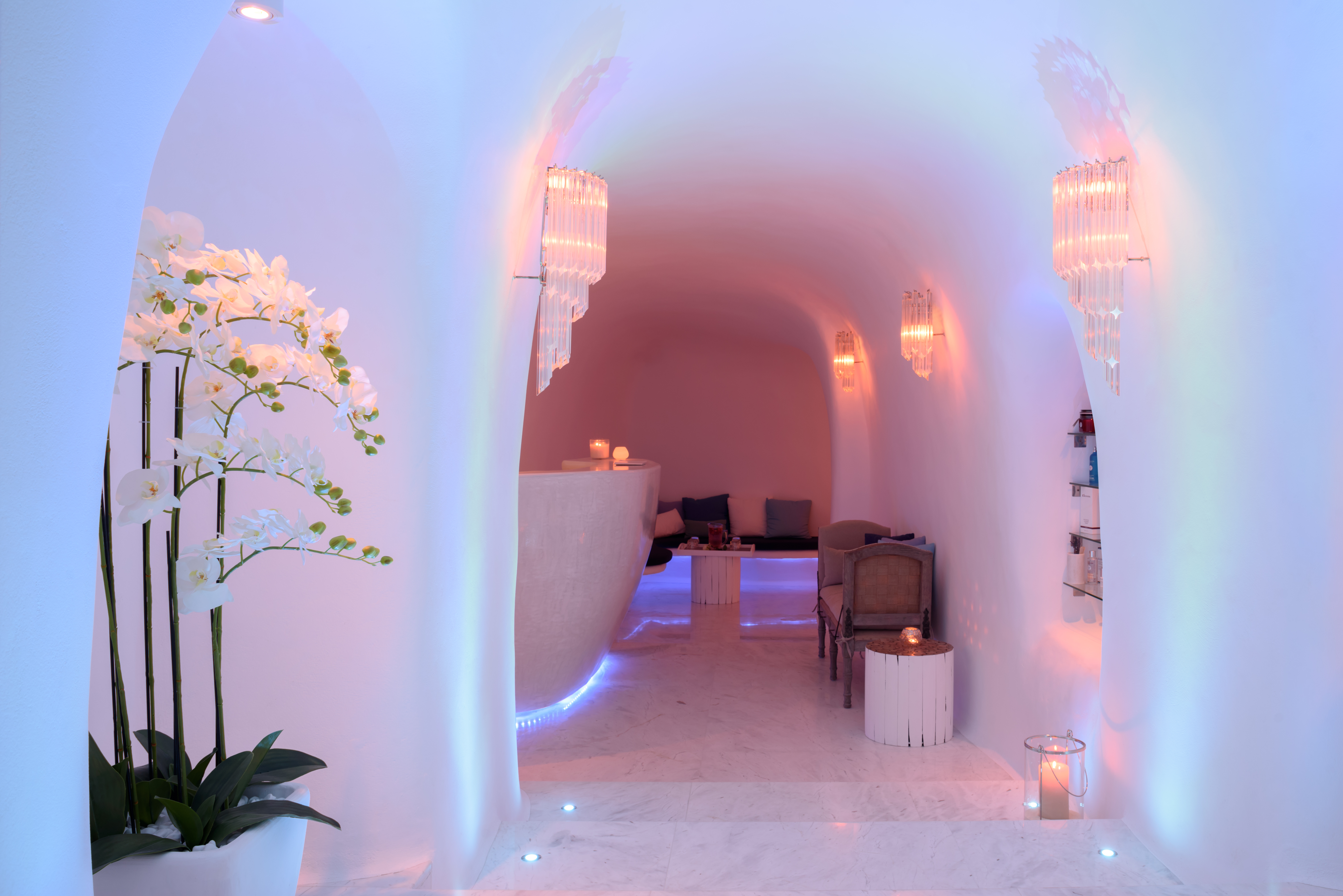 16 canaves oia suites spa