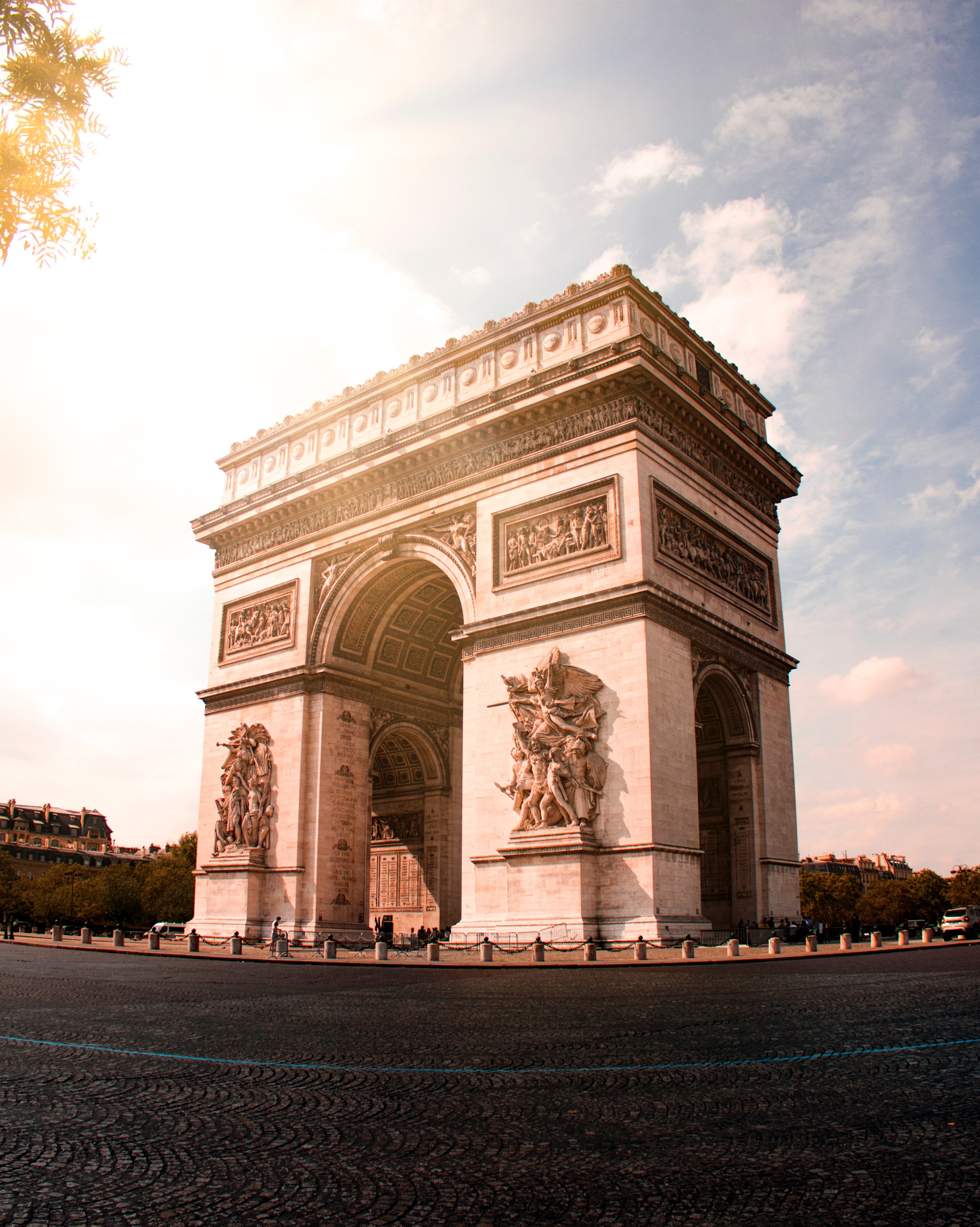 8 parijs arc de triomphe