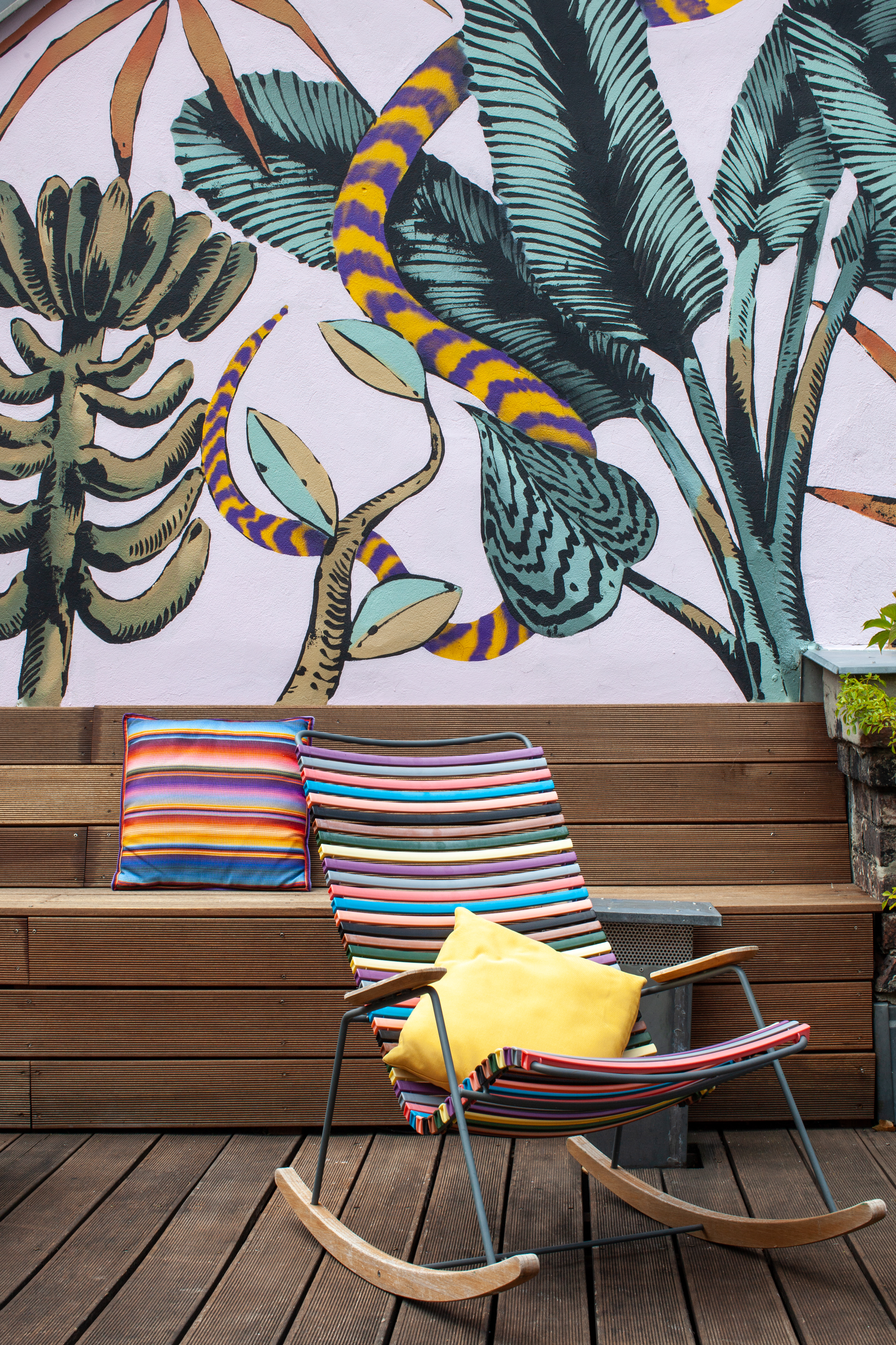 terrace altstadt vienna chair wall art frank maria 2021 photo by marisa franjes