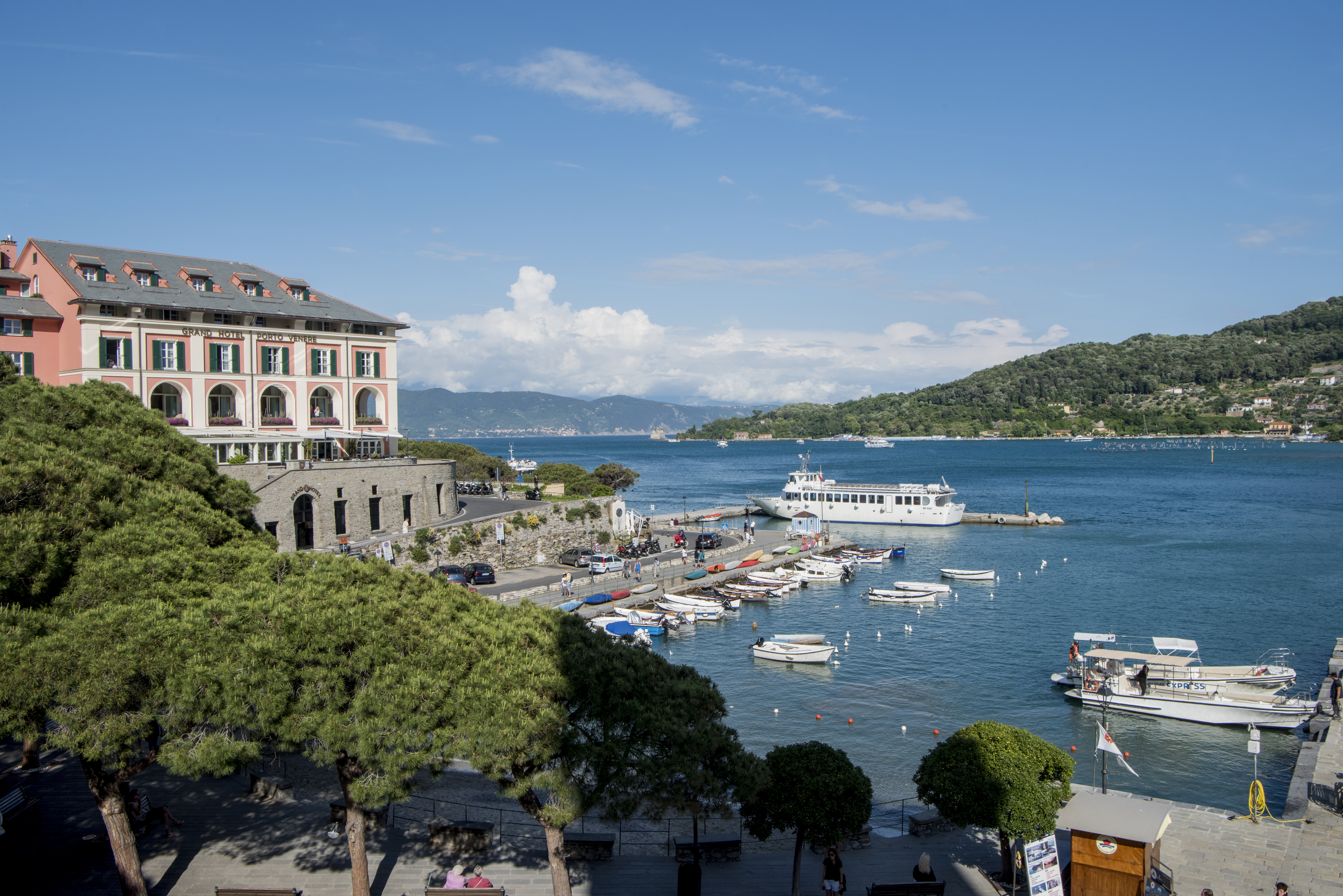 c grand hoite portovenere location