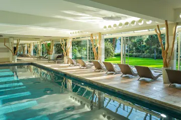 11 piscina villa castagnola