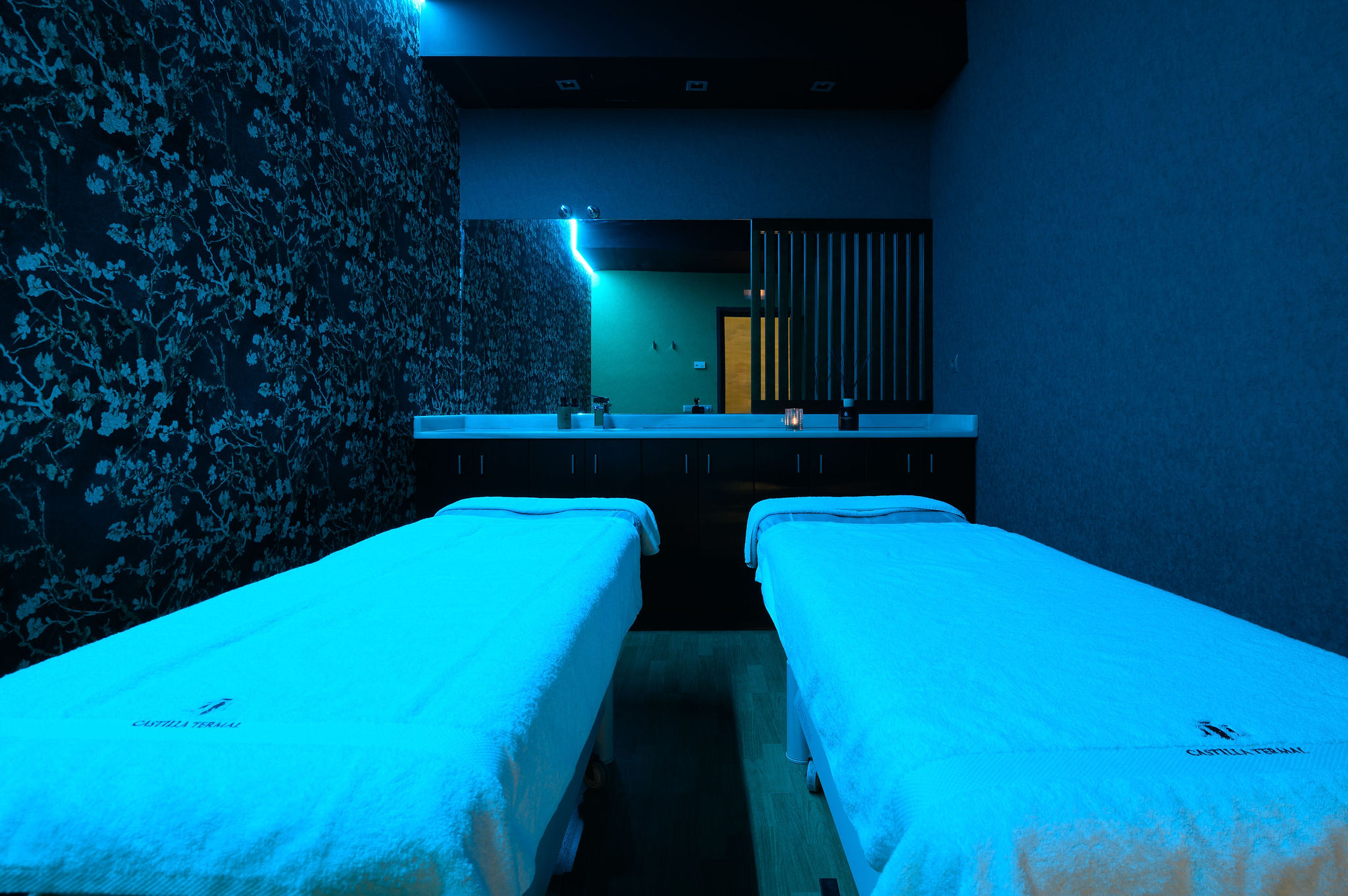 17 spa room