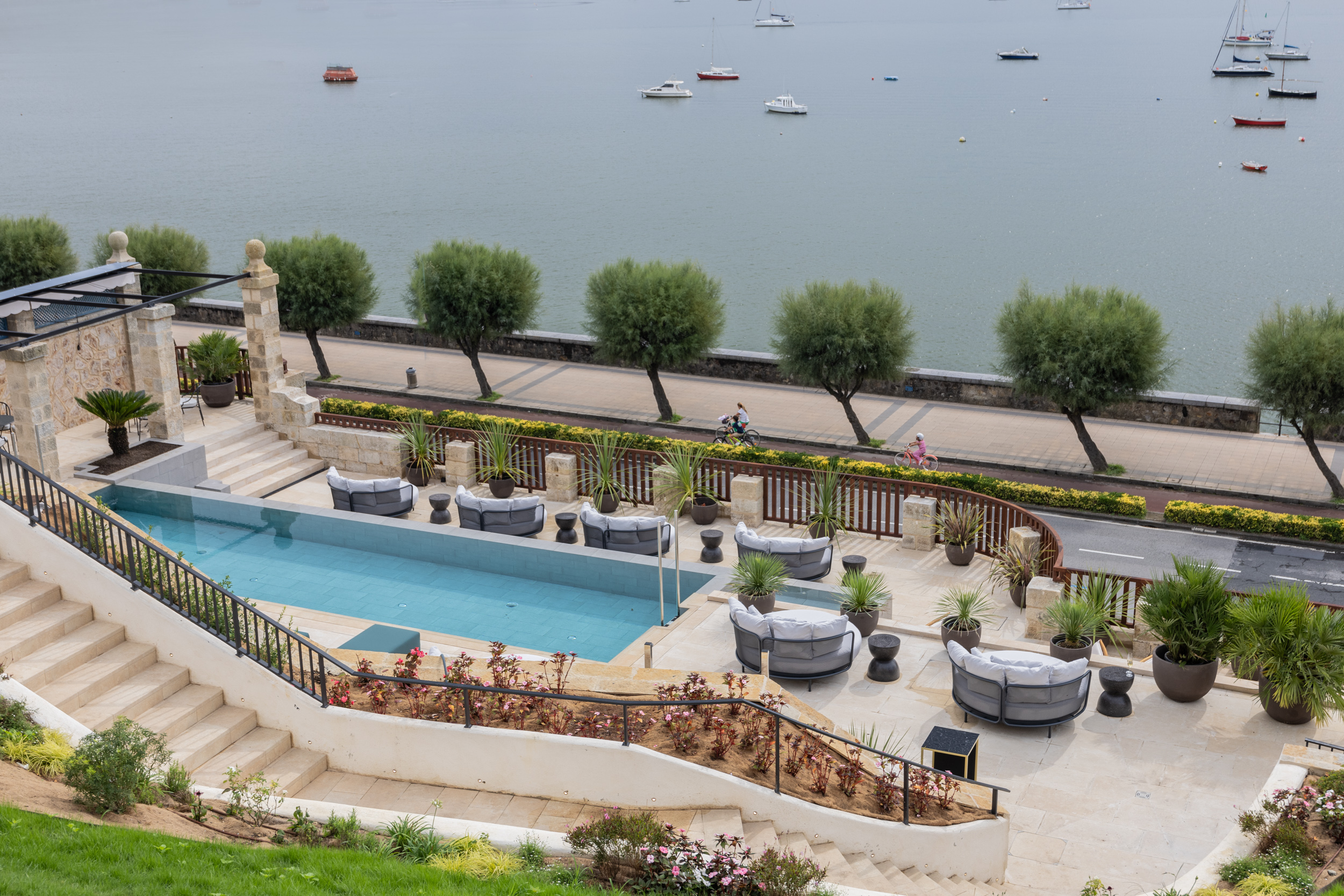 9 palacio arrriluce hotel lujo getxo bilbao piscina exterior