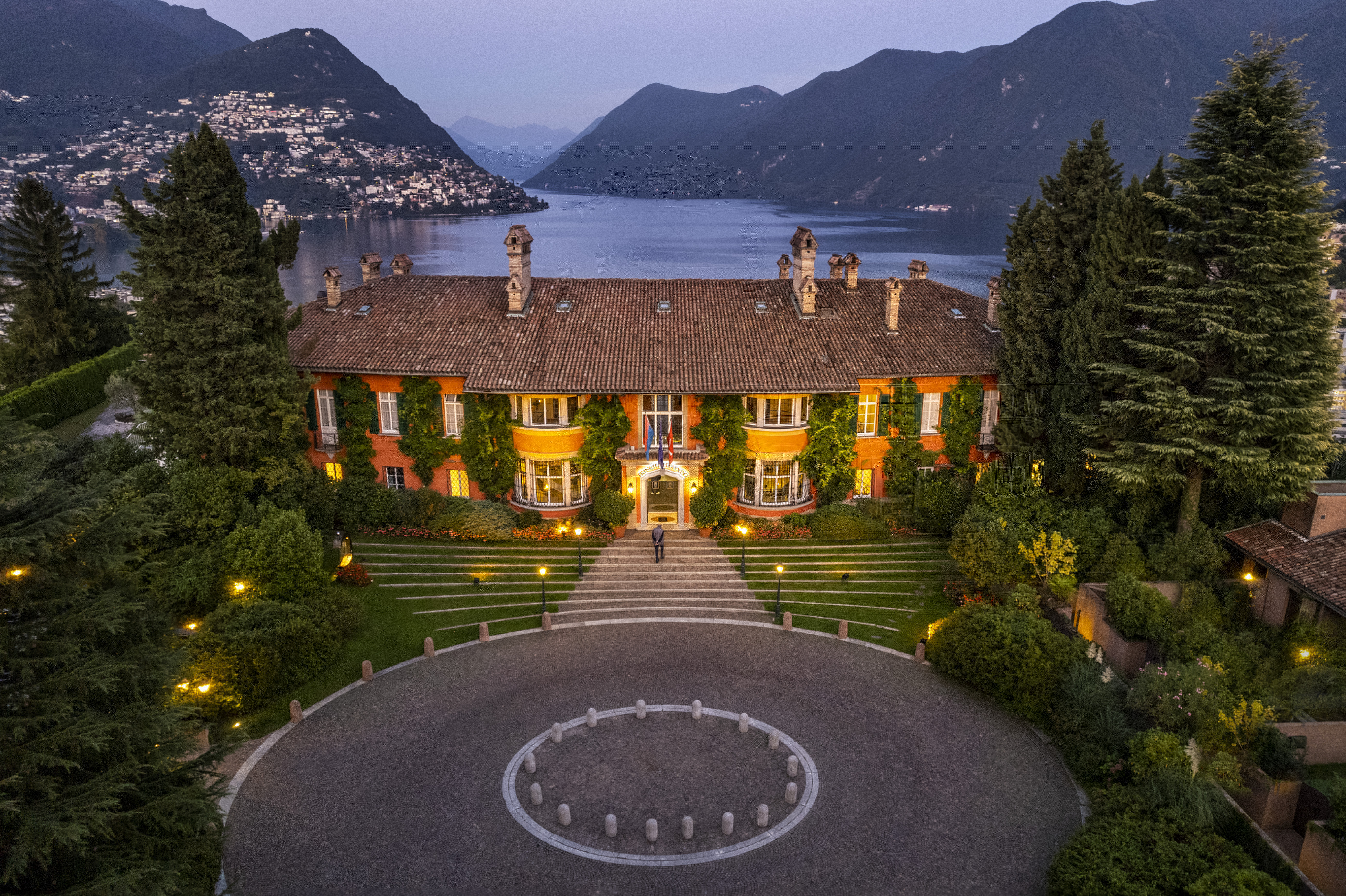 01 villa principe leopoldo lugano overloo outside principale