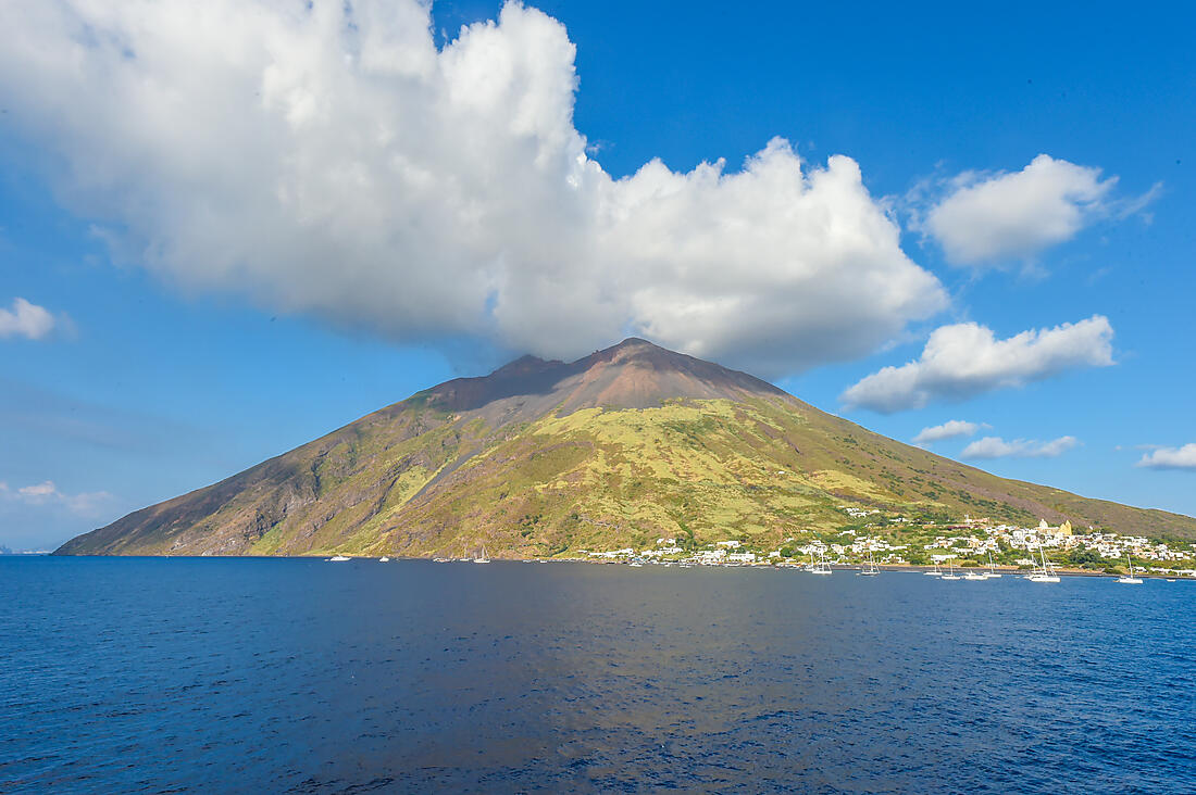 zeilen voor de stromboli