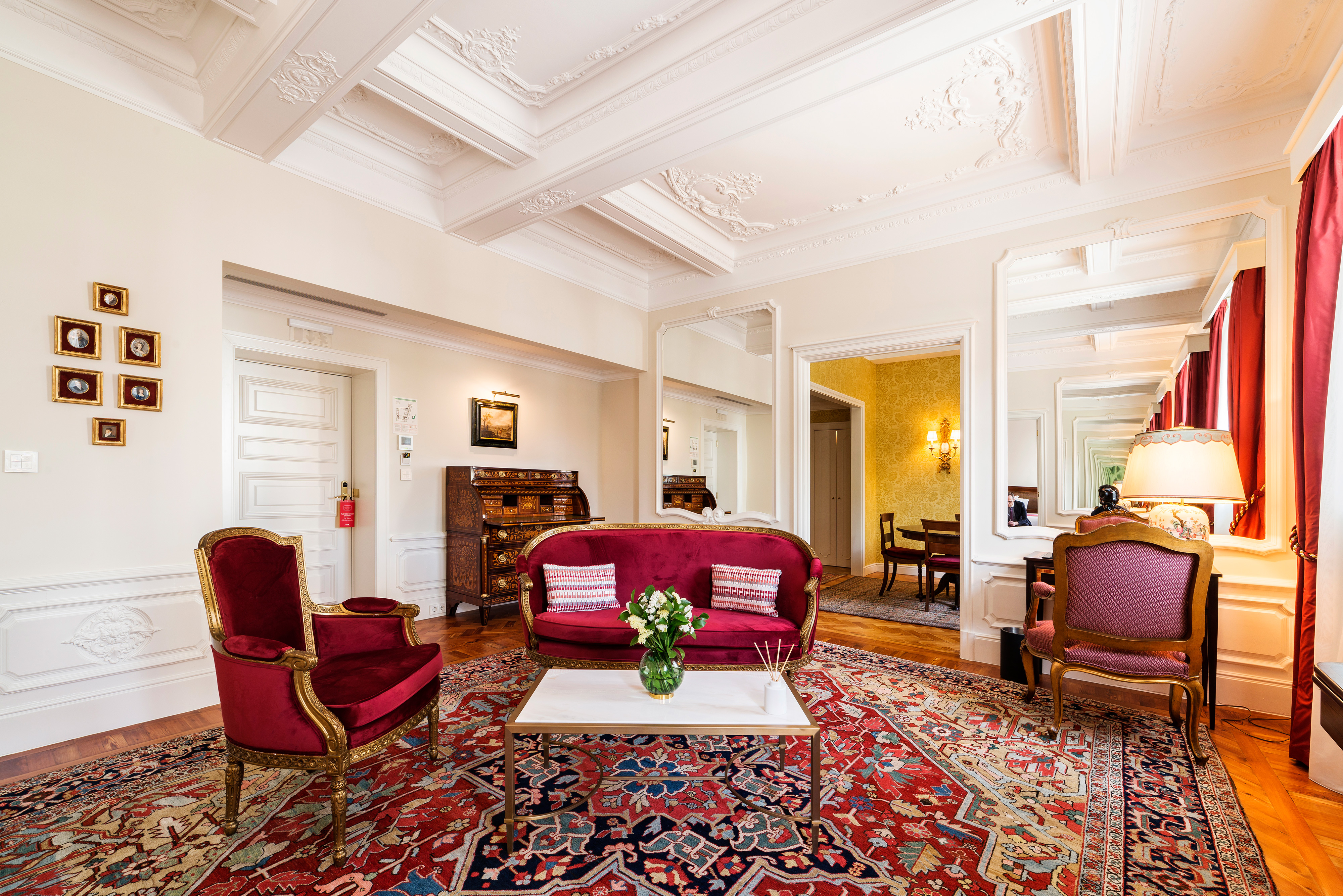 royal suite 3