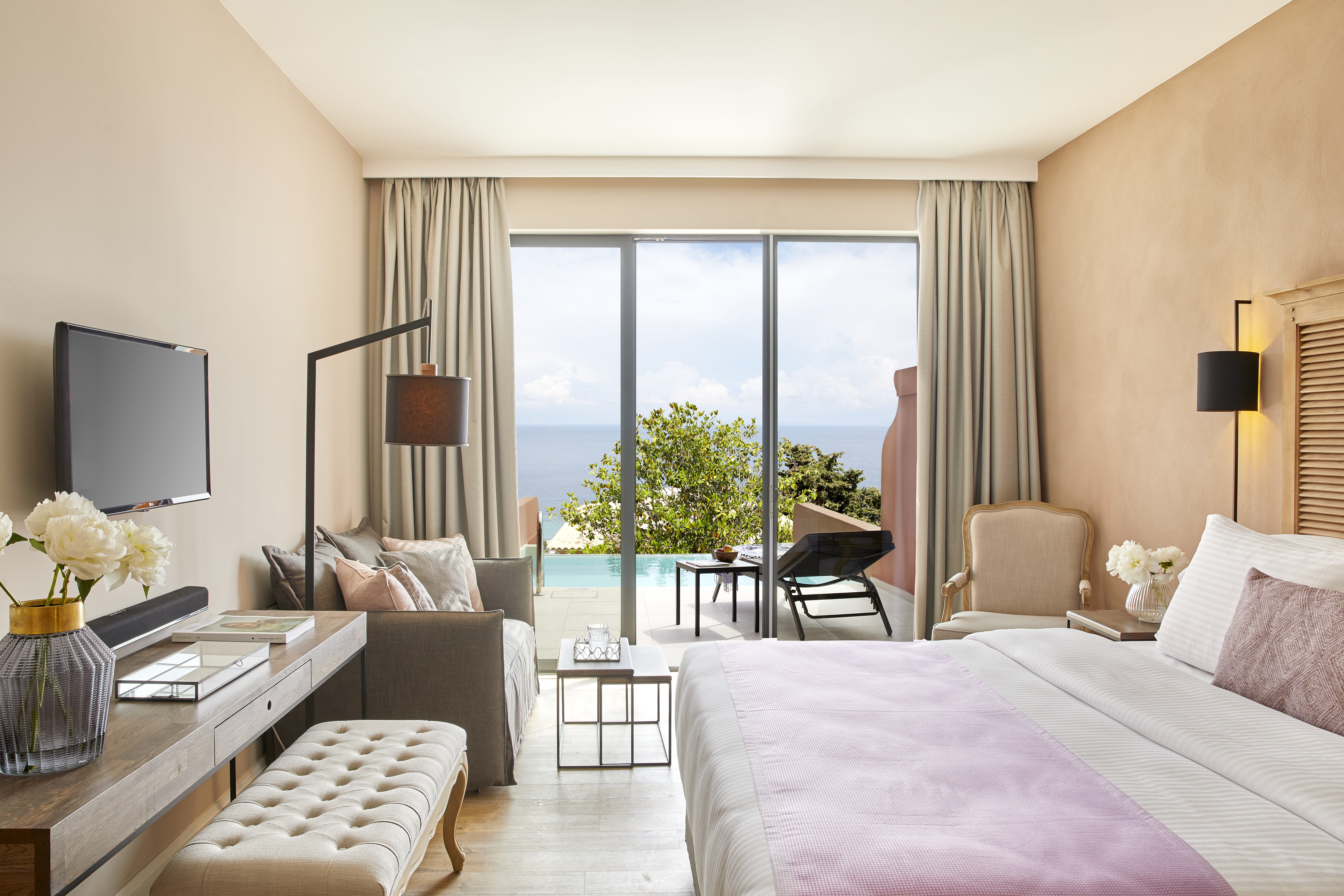 13 nido junior suite private pool