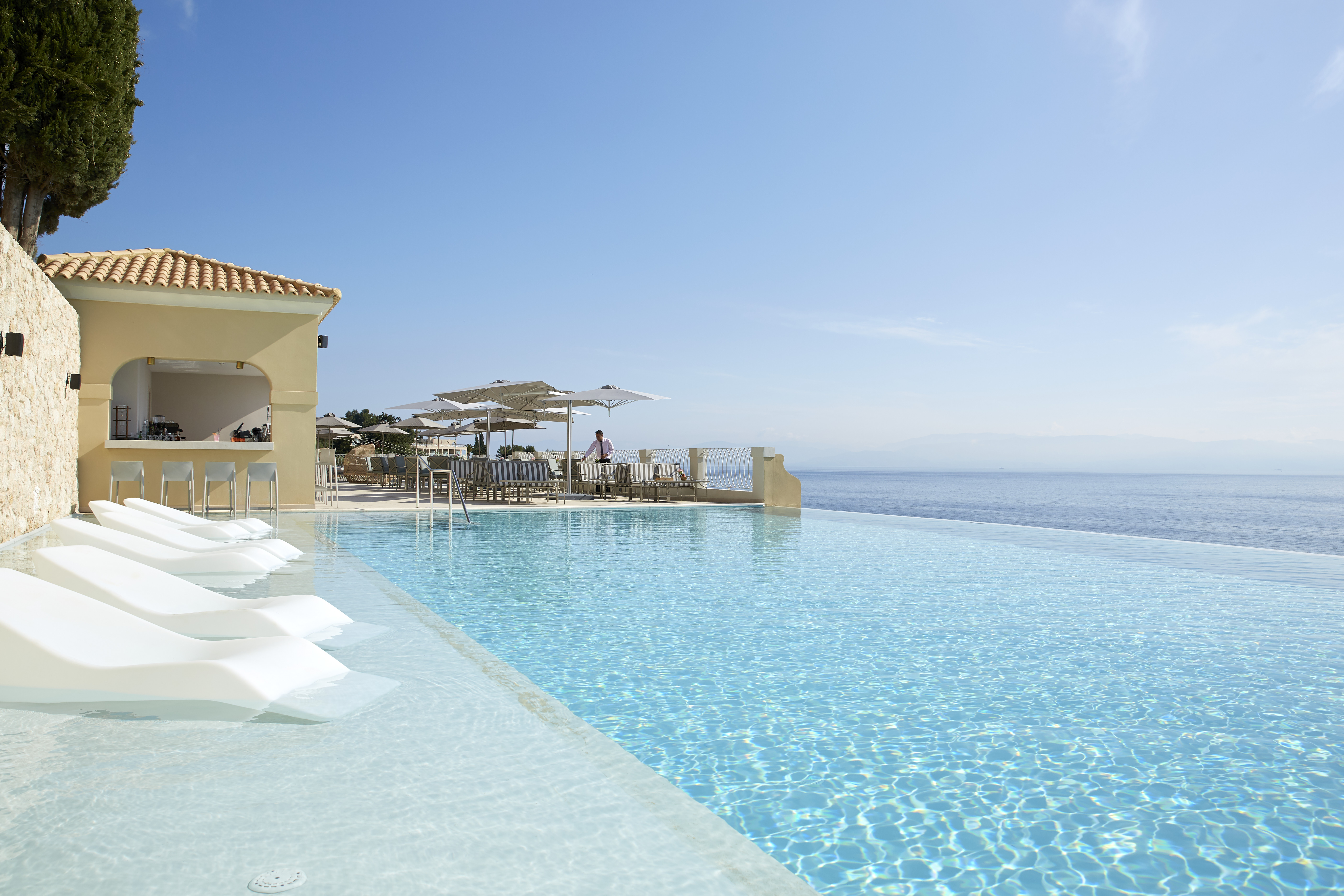 18 nido pool