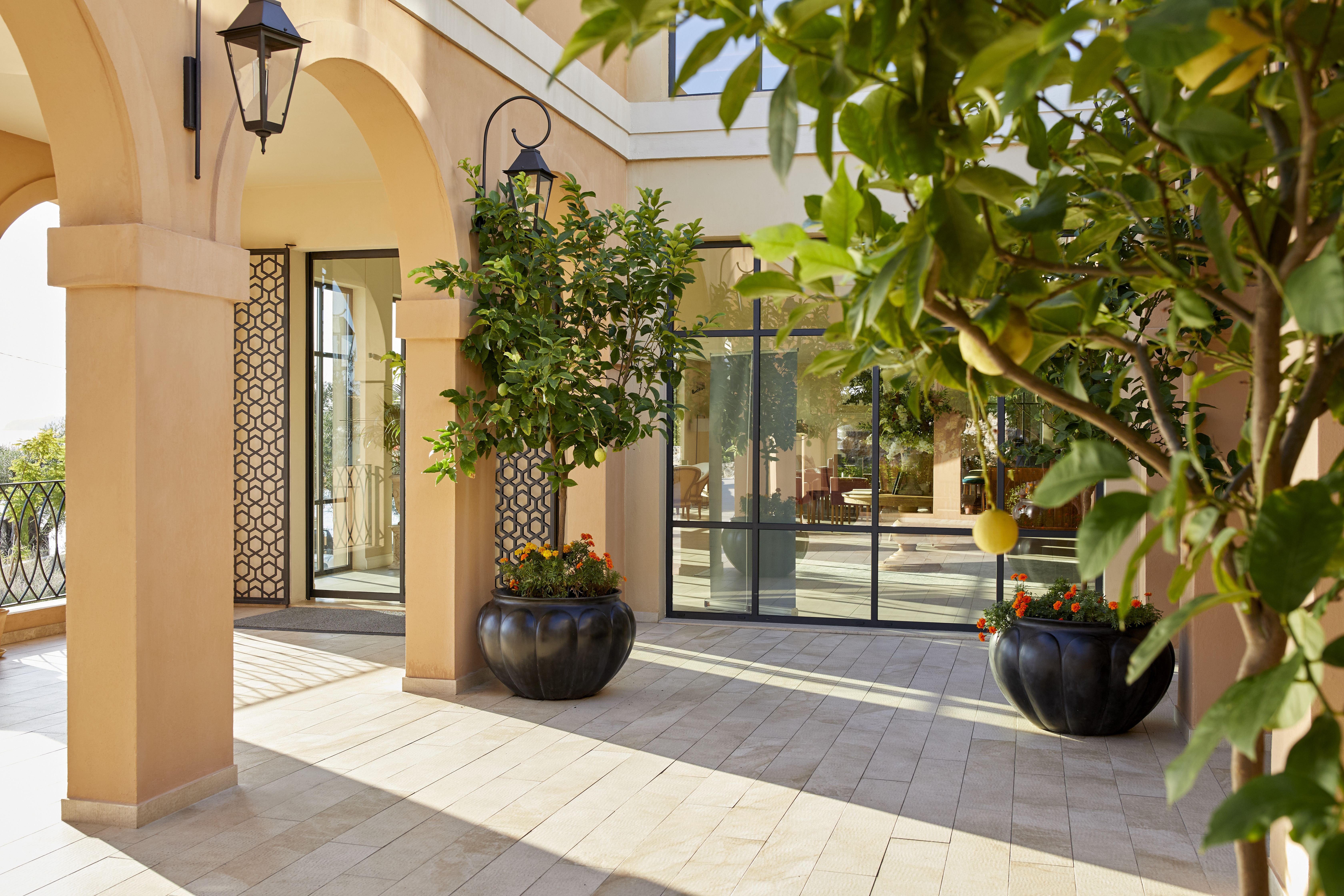 25 nido orangerie welcome area