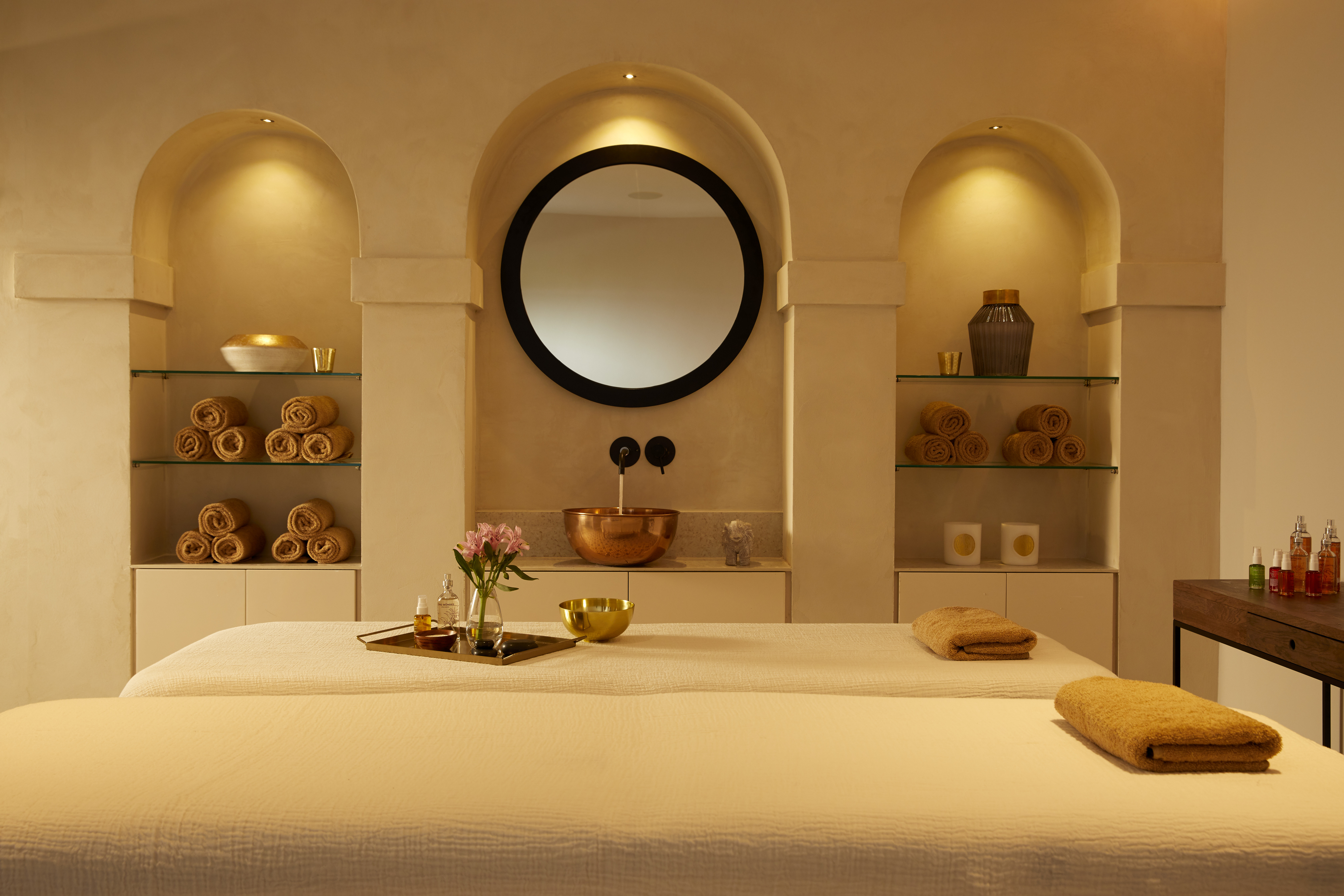 26 wellness nido hotel