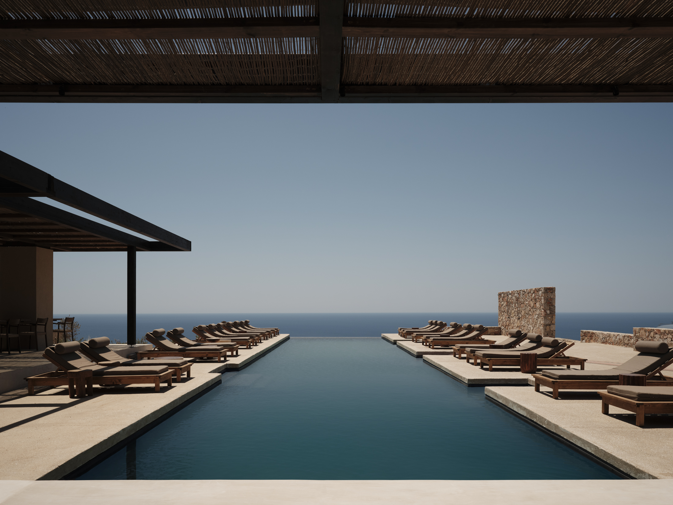 gundari resort main pool