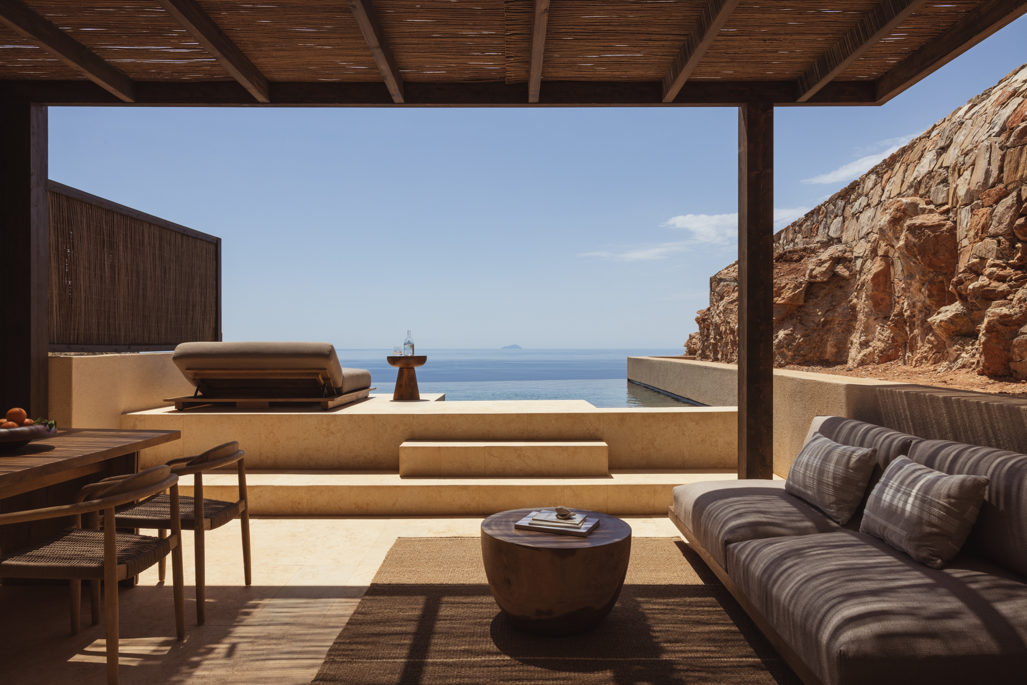deluxe cave suit terrace