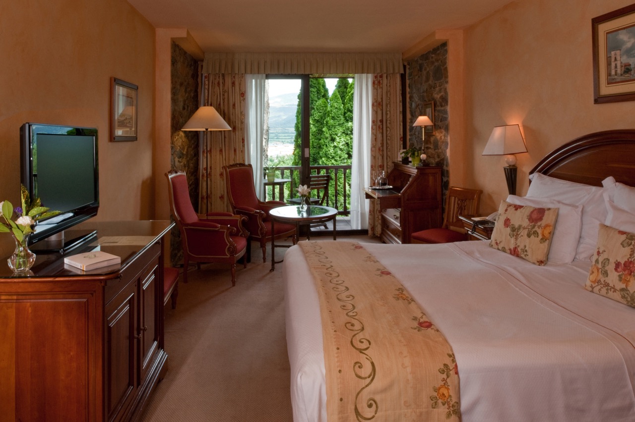 el castell de ciutat rooms superior large