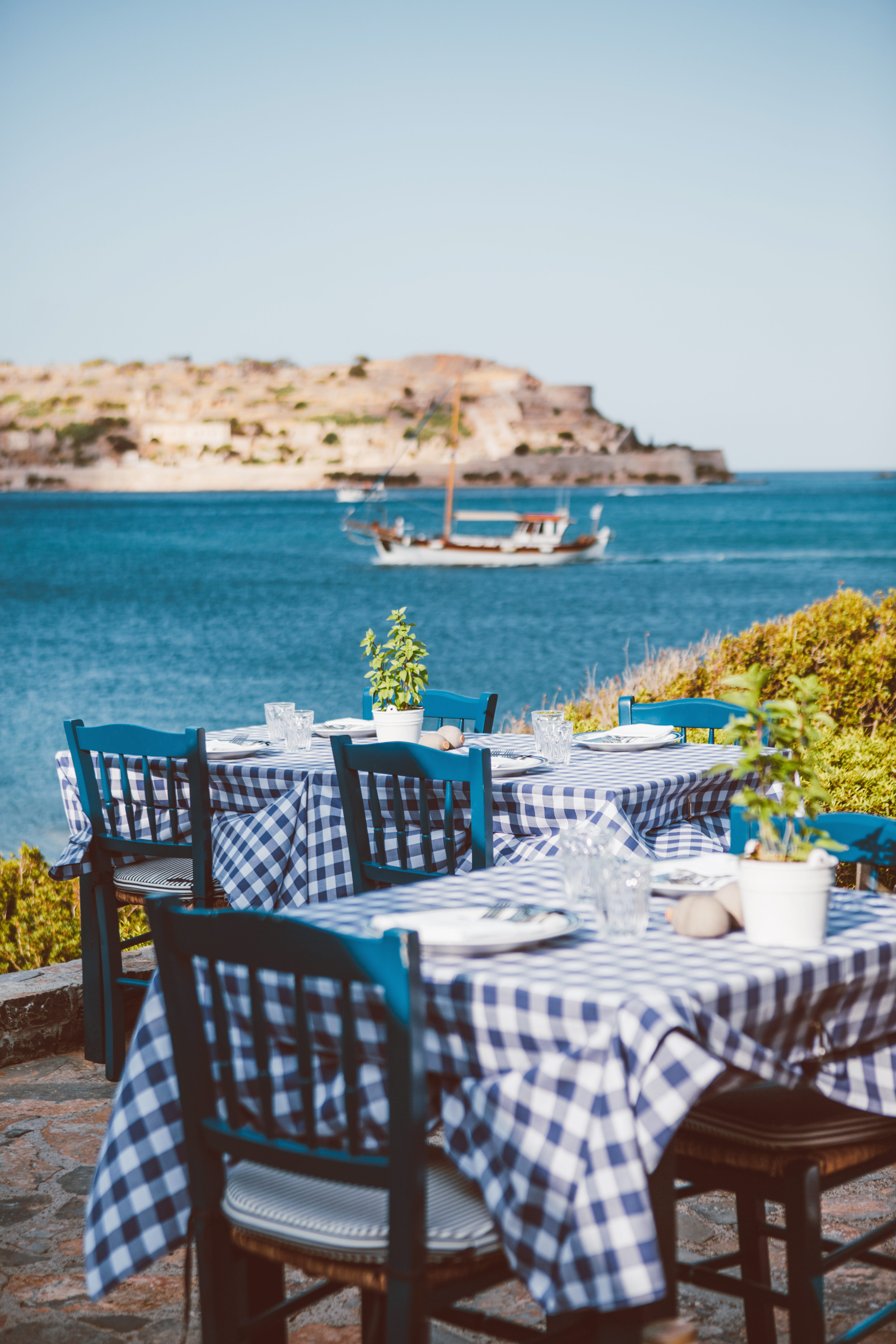 phaea blue blue door taverna