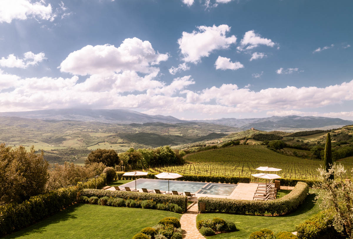 11 pool with view