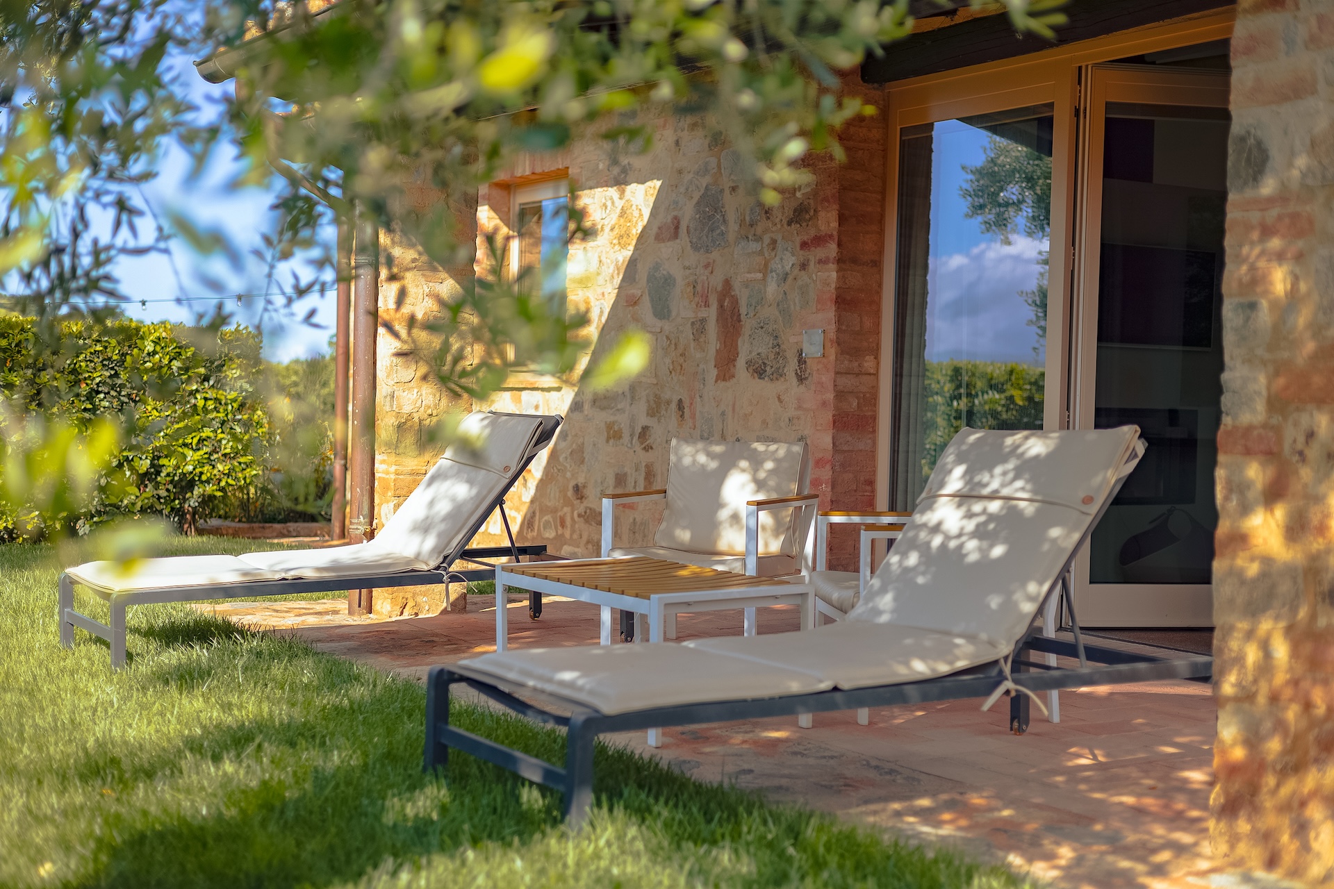 15 suite terrace