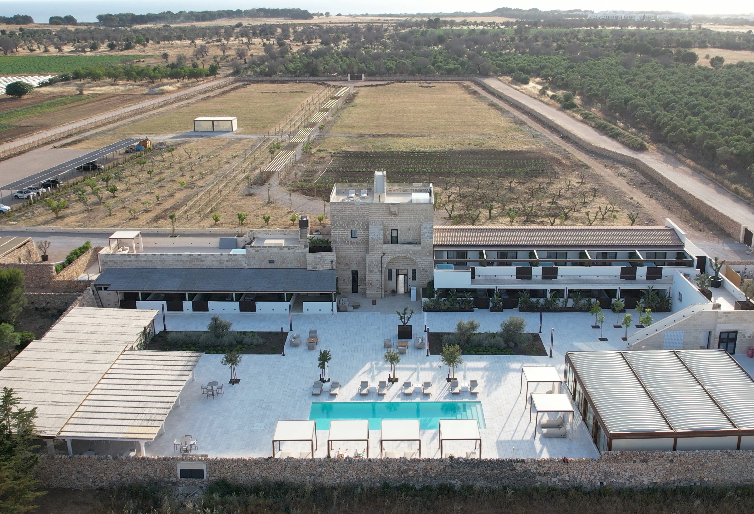 25 overview hotel