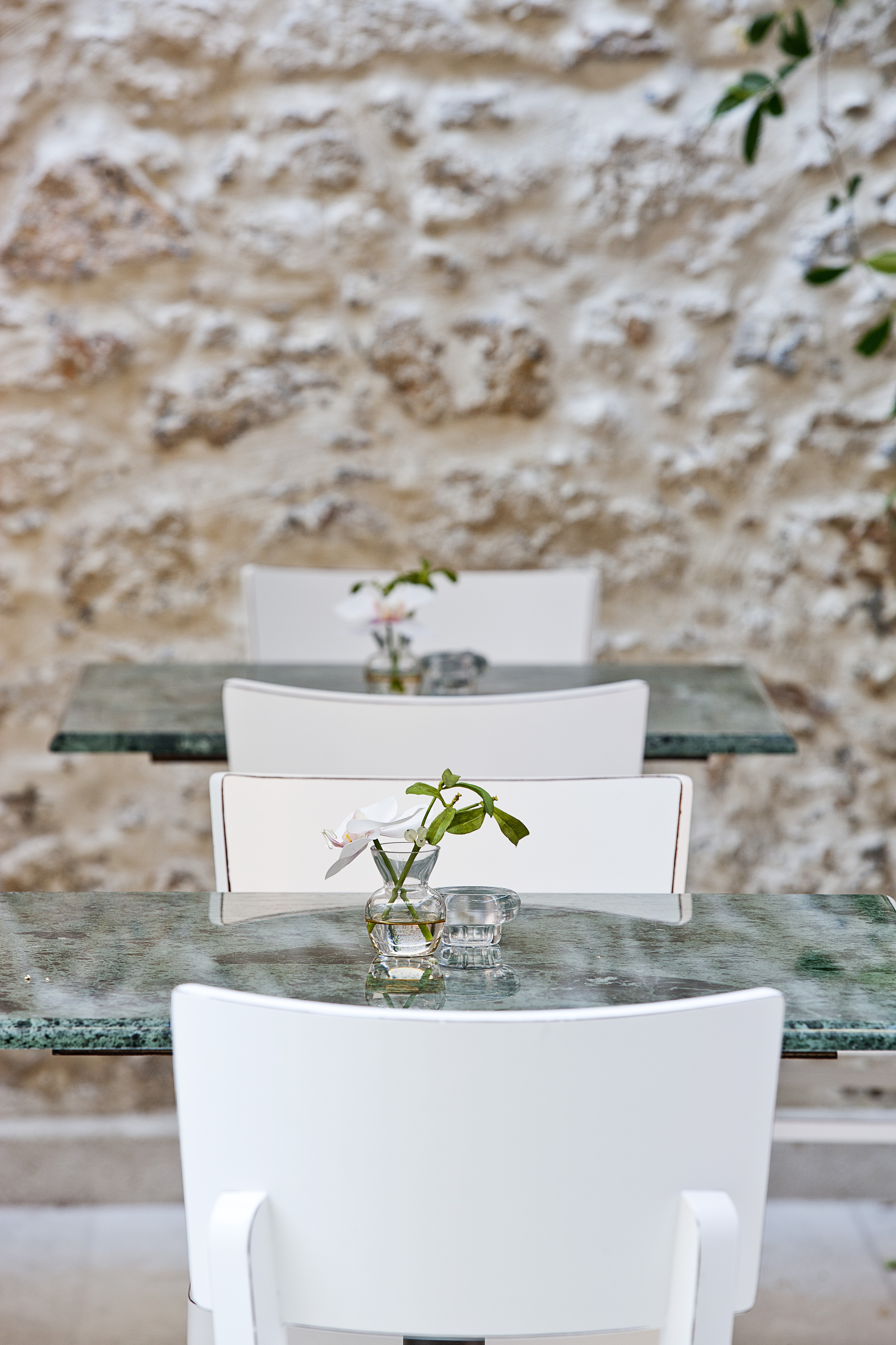 20 outside tables