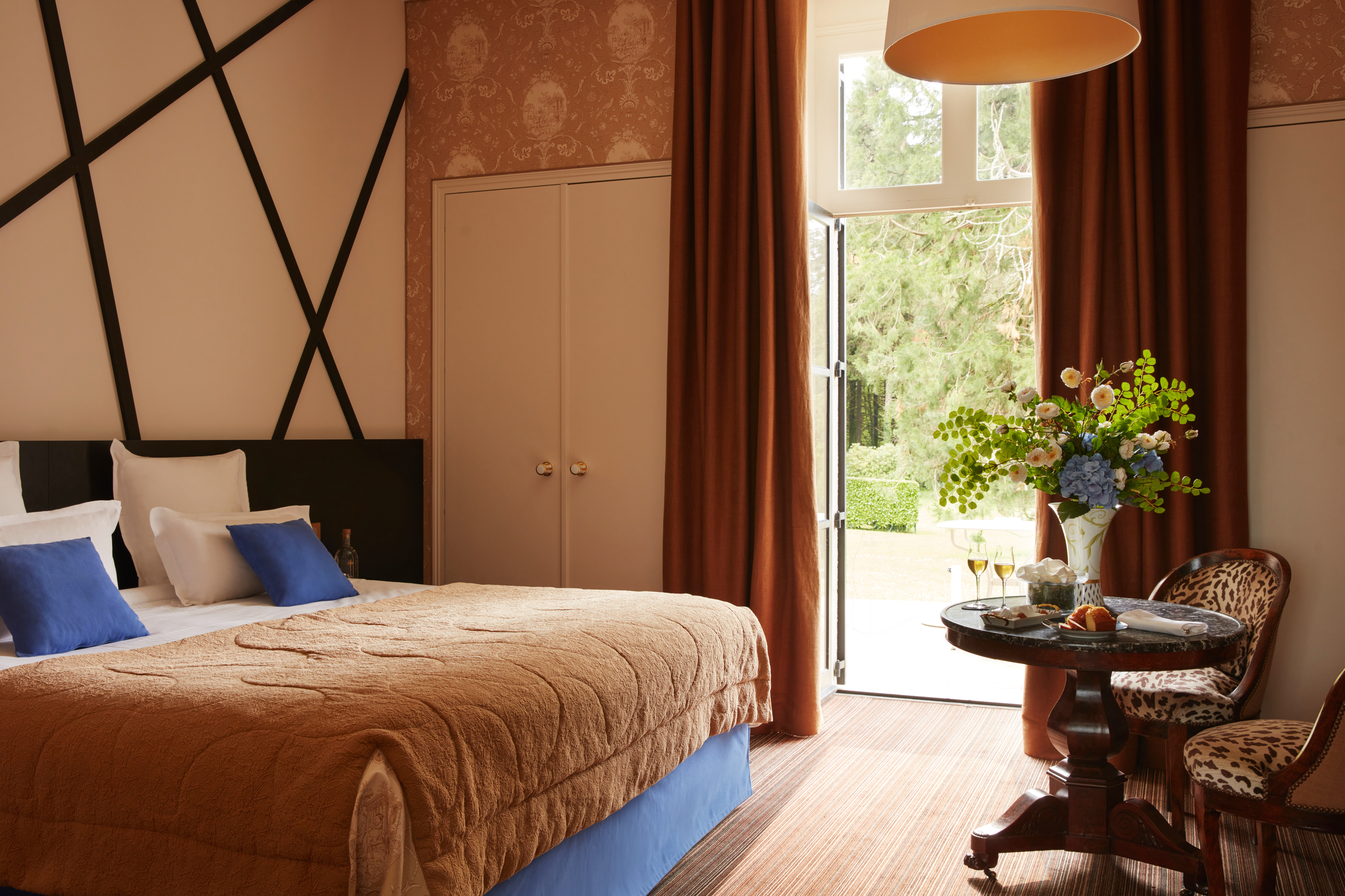 11 junior suite