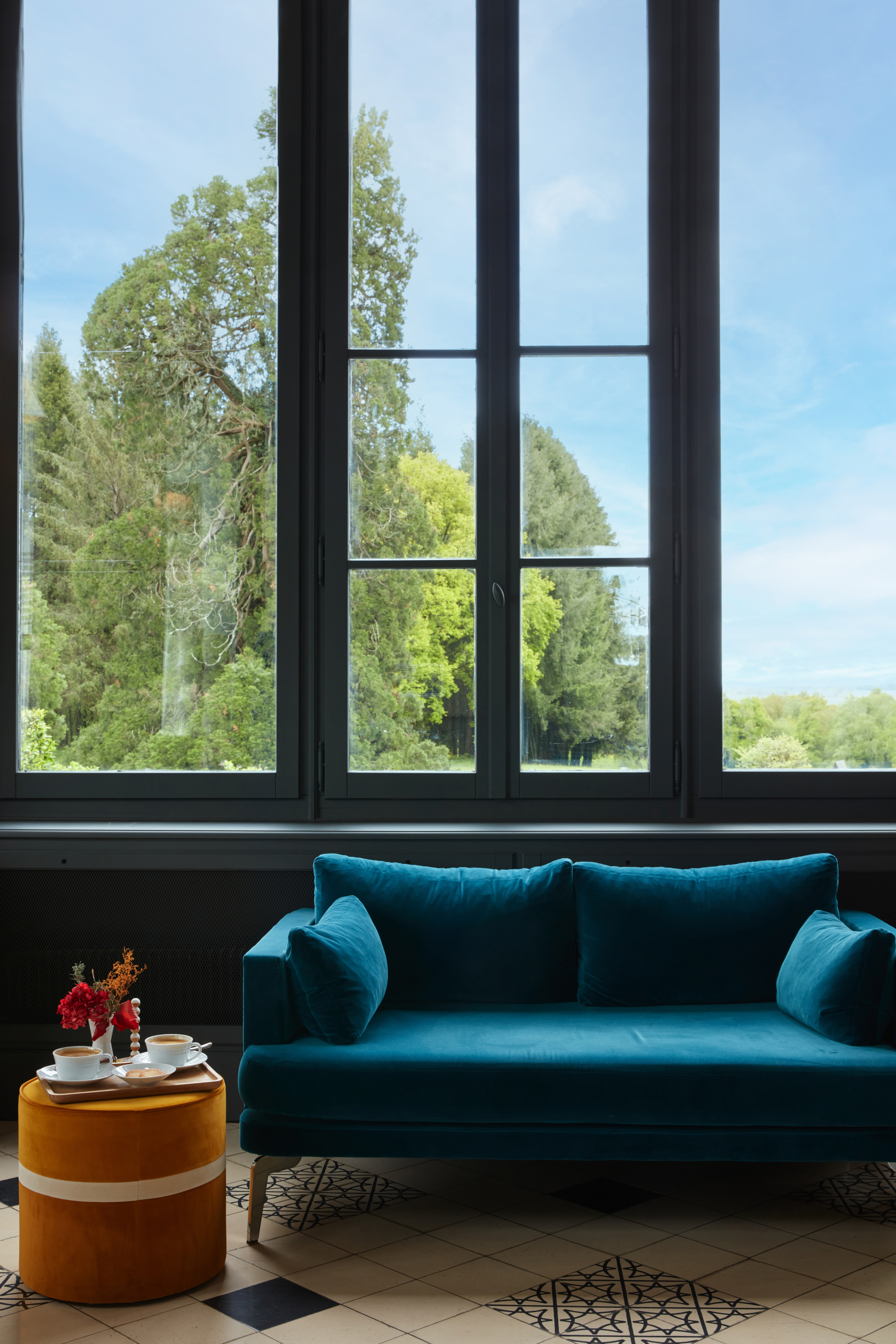 12 junior suite window