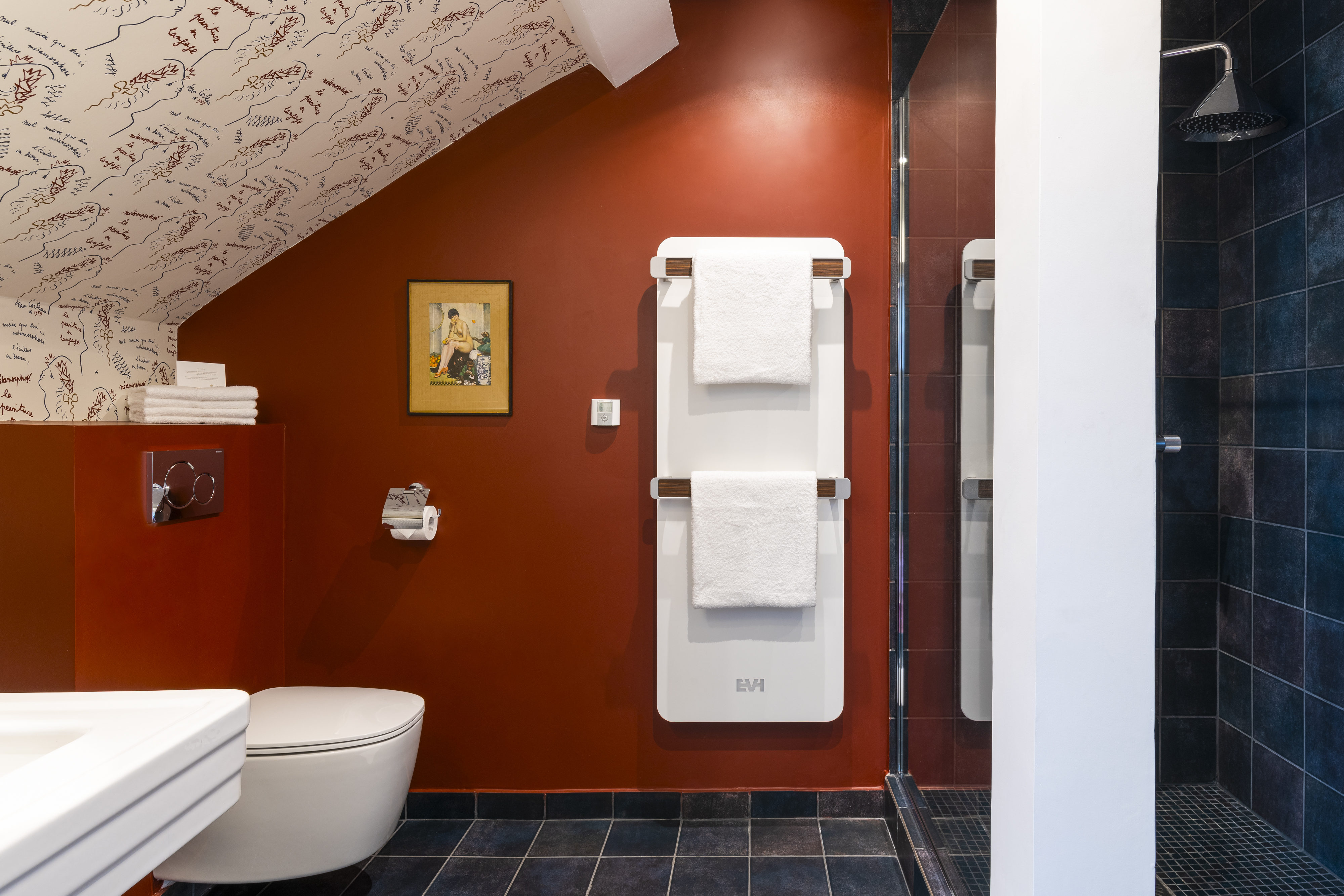 17 superior room bathroom