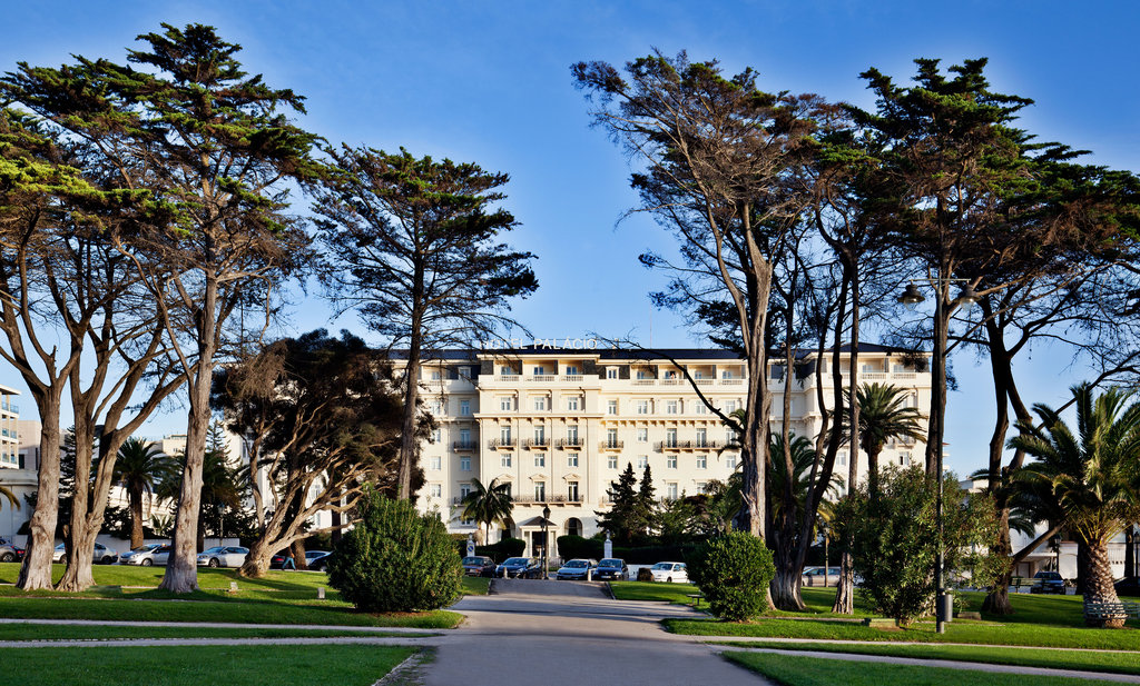 1 entrance
