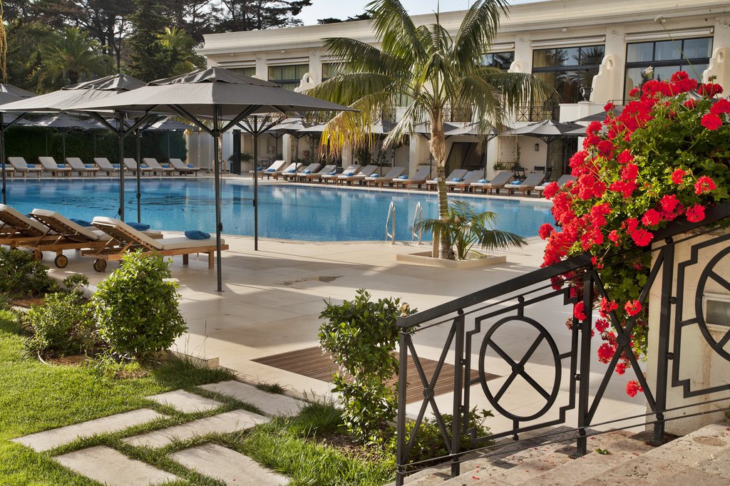 4 pool with green detail