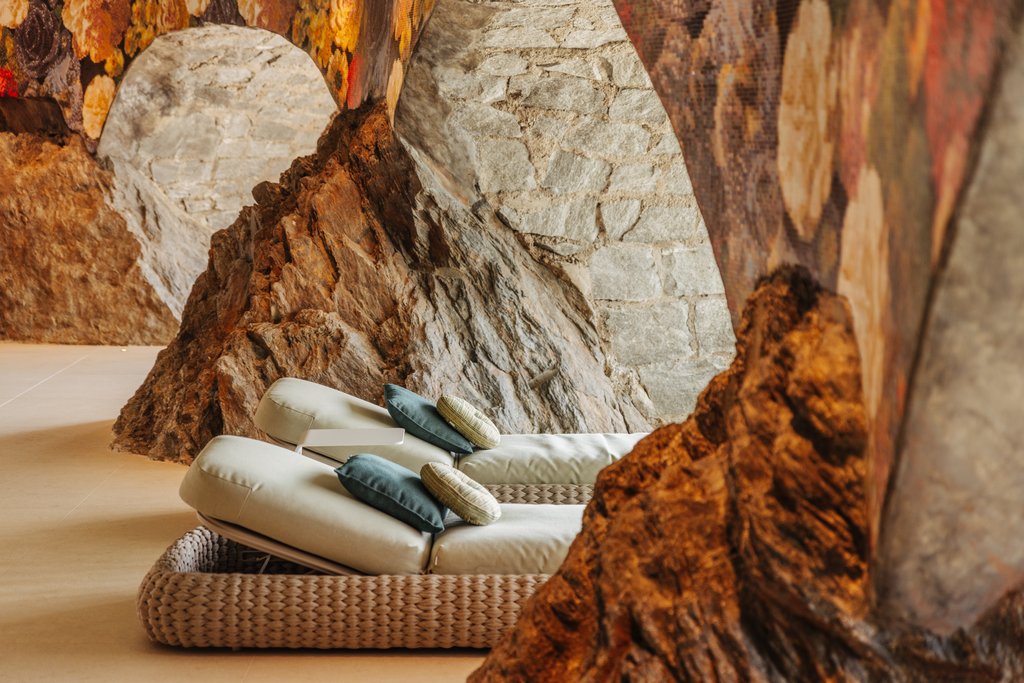 relaxation room rocks