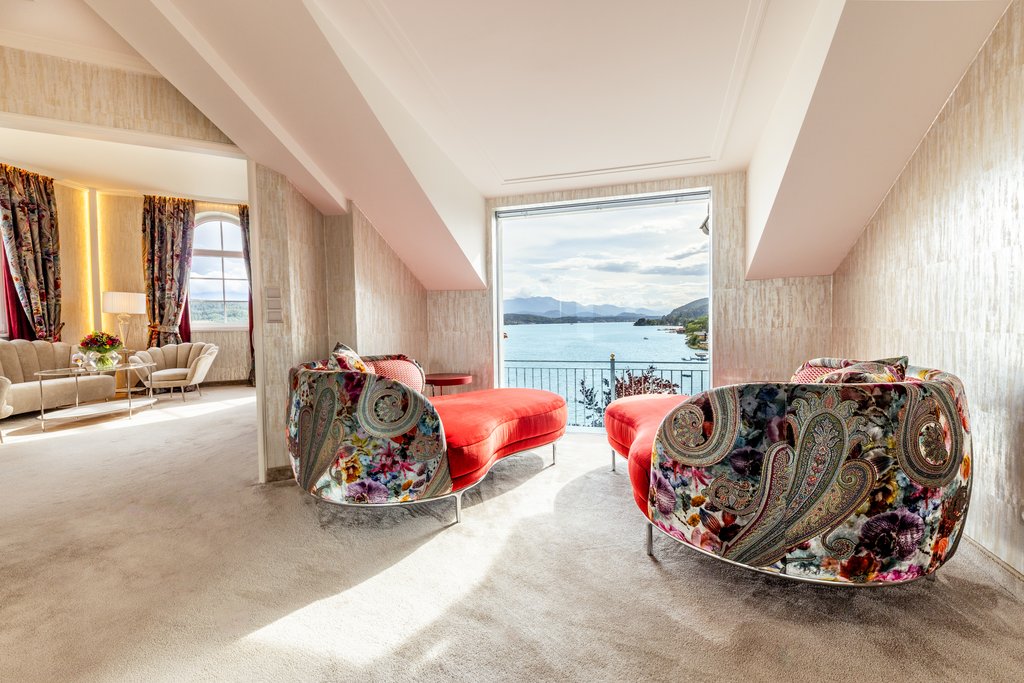 udo juergens suite living room