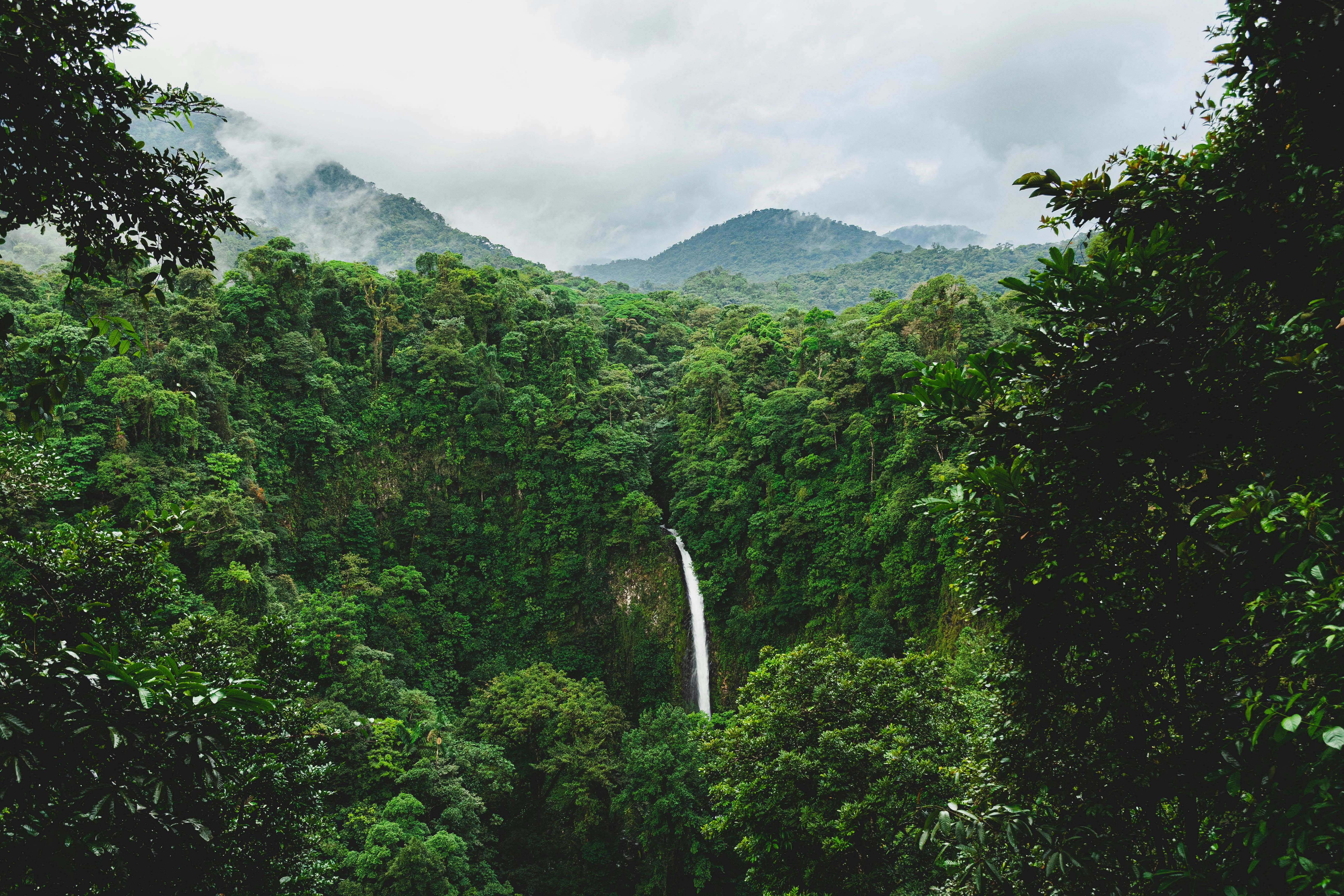 la fortuna waterfall arenal costa rica