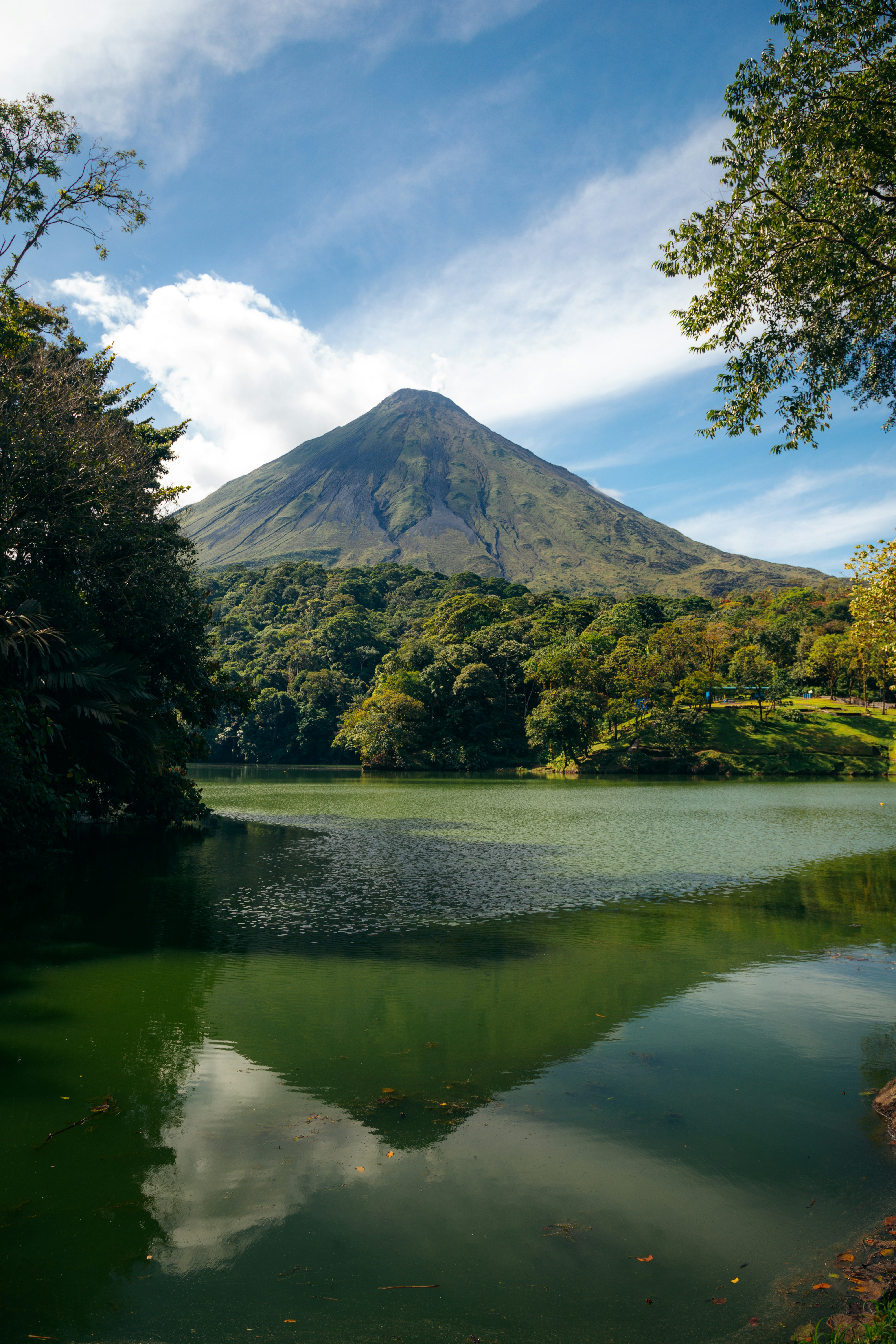 volcan arenal and its reflection