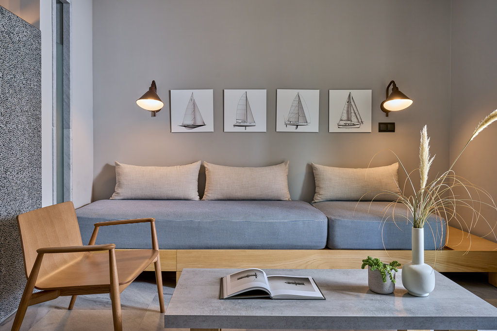 pmium suite inside living room