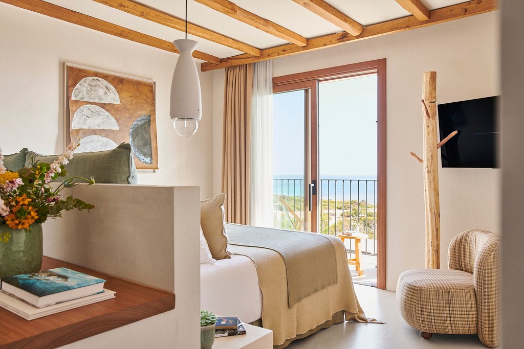 6 deluxe junior suite sea view inside