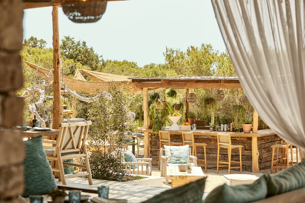 restaurant terrace