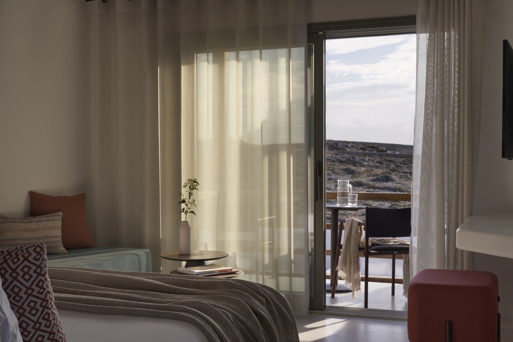2 pure partial sea view suite detail