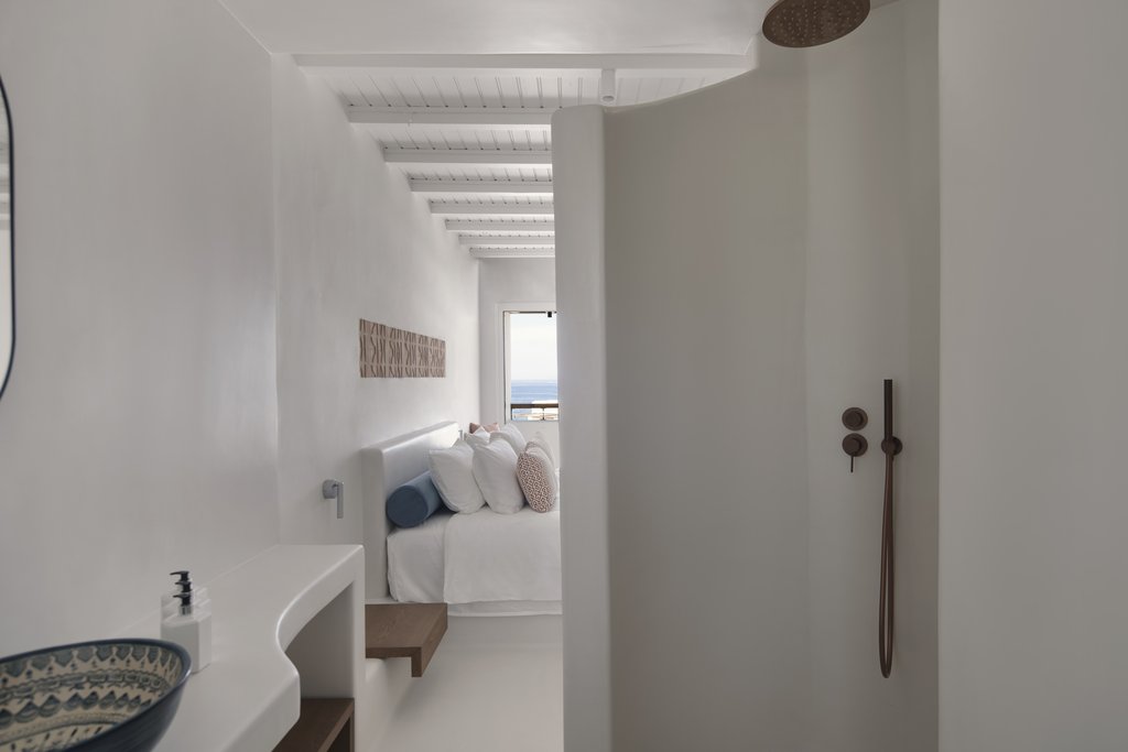 3 pure partial sea view suite light suite garden view inside bathroom