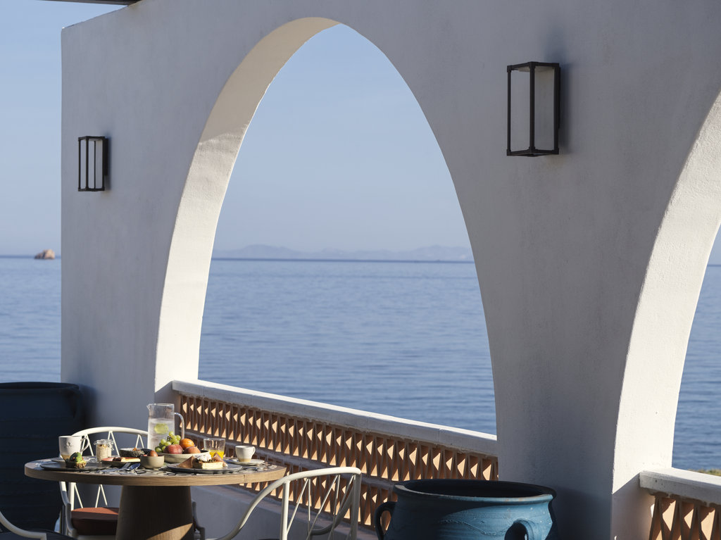 5 restaurant view outside