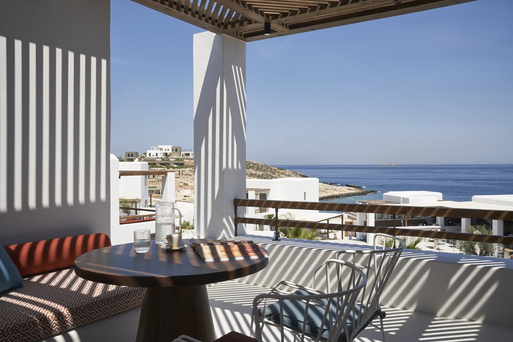 origin partial sea view suite outside