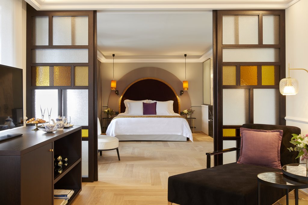 penthouse suite full room