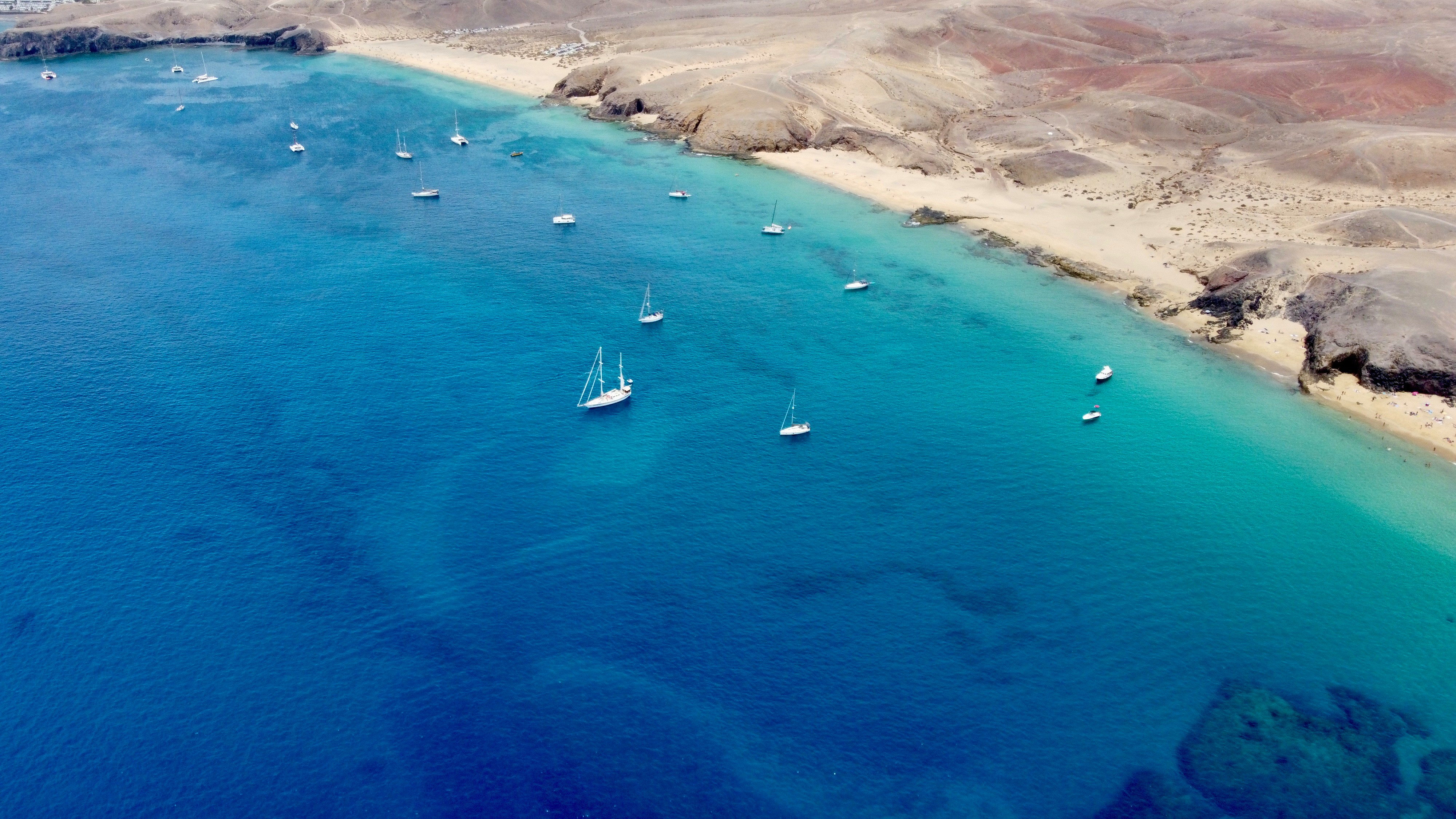 playa del papagayo sea lanzarote